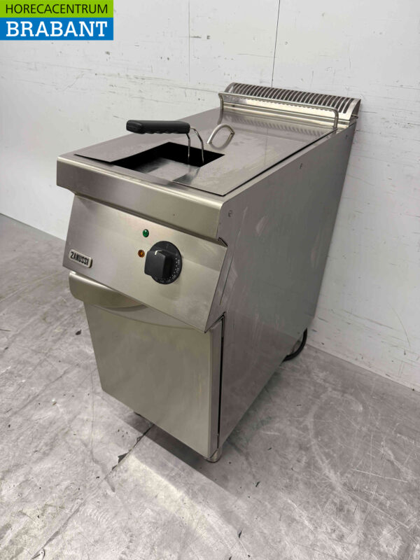 Friteuse Zanussi en acier inoxydable 14 litres 400V Horeca – Image 4