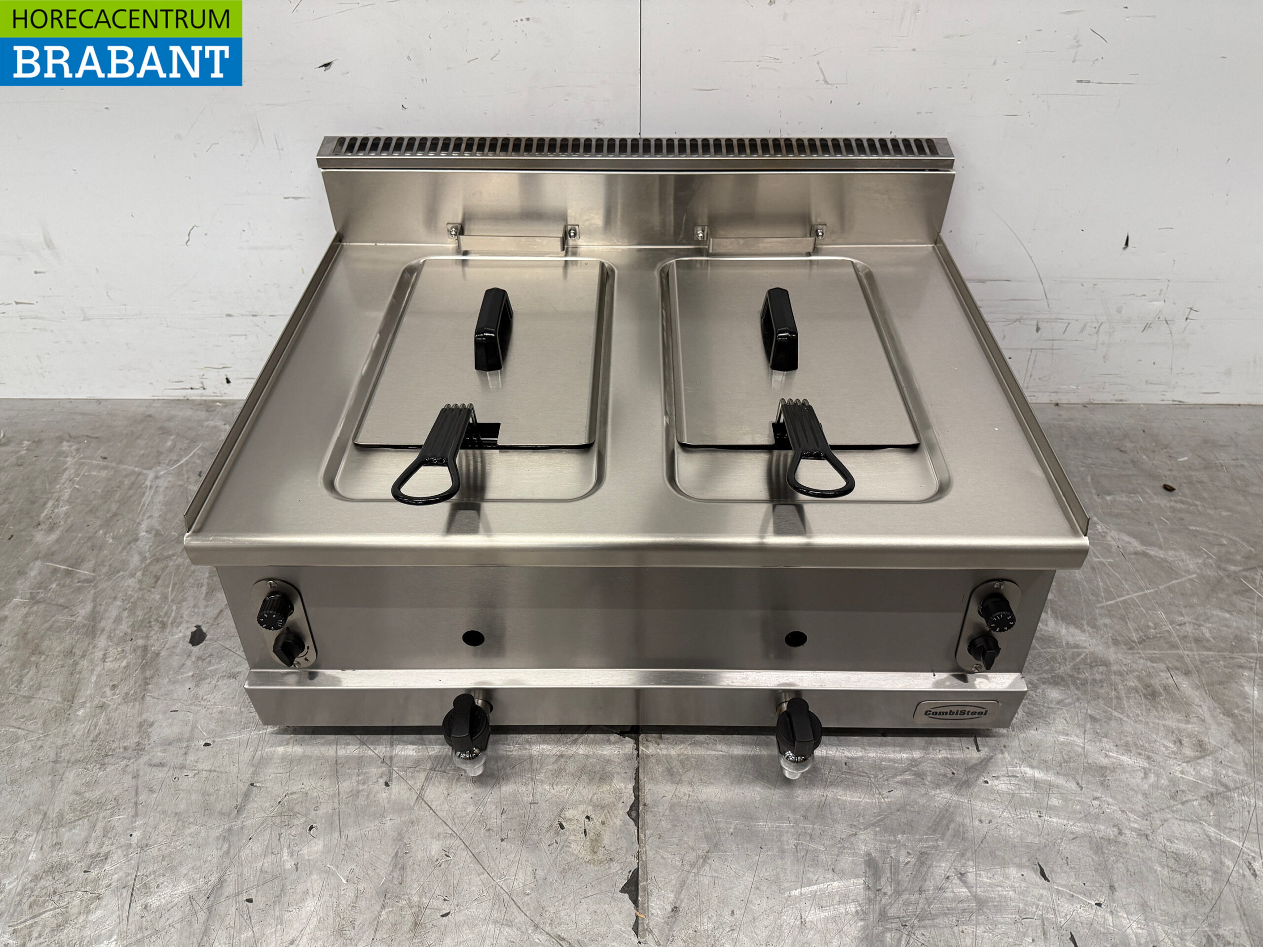 Friteuse double Combisteel en acier inoxydable 2 x 8 litres Gaz naturel Restauration