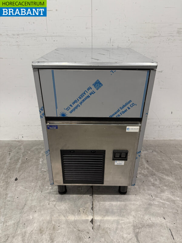 Machine à glaçons Combisteel en acier inoxydable 32 kg/pj 230V Horeca