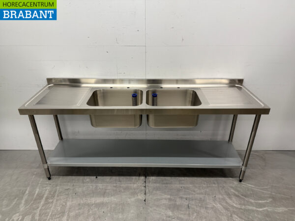 Table de rinçage Vogue en acier inoxydable Double évier 210 cm Restauration