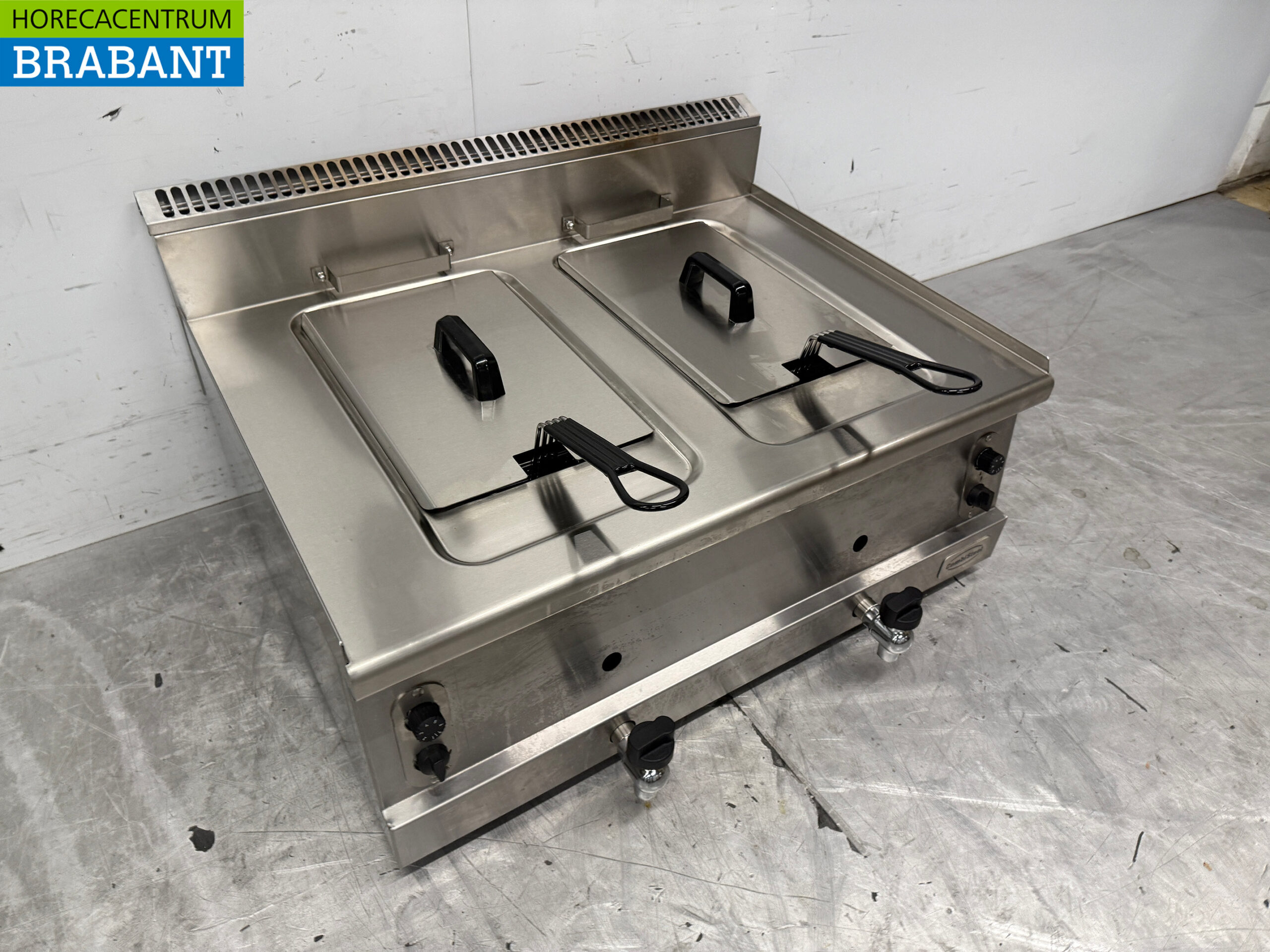 Friteuse double Combisteel en acier inoxydable 2 x 8 litres GAS Restauration – Image 3