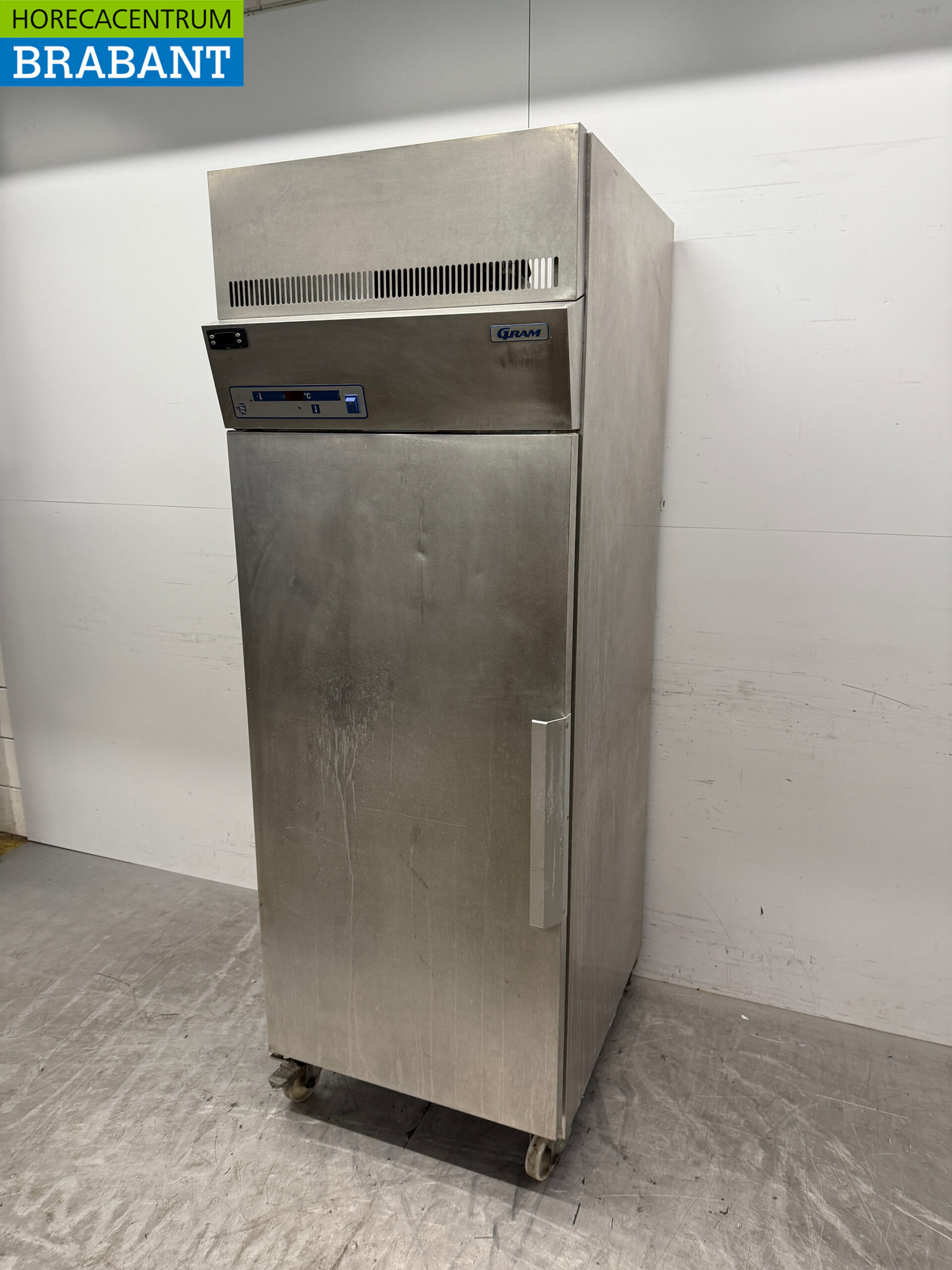 Réfrigérateur mobile Gram en acier inoxydable 600 litres 230V Horeca – Image 2