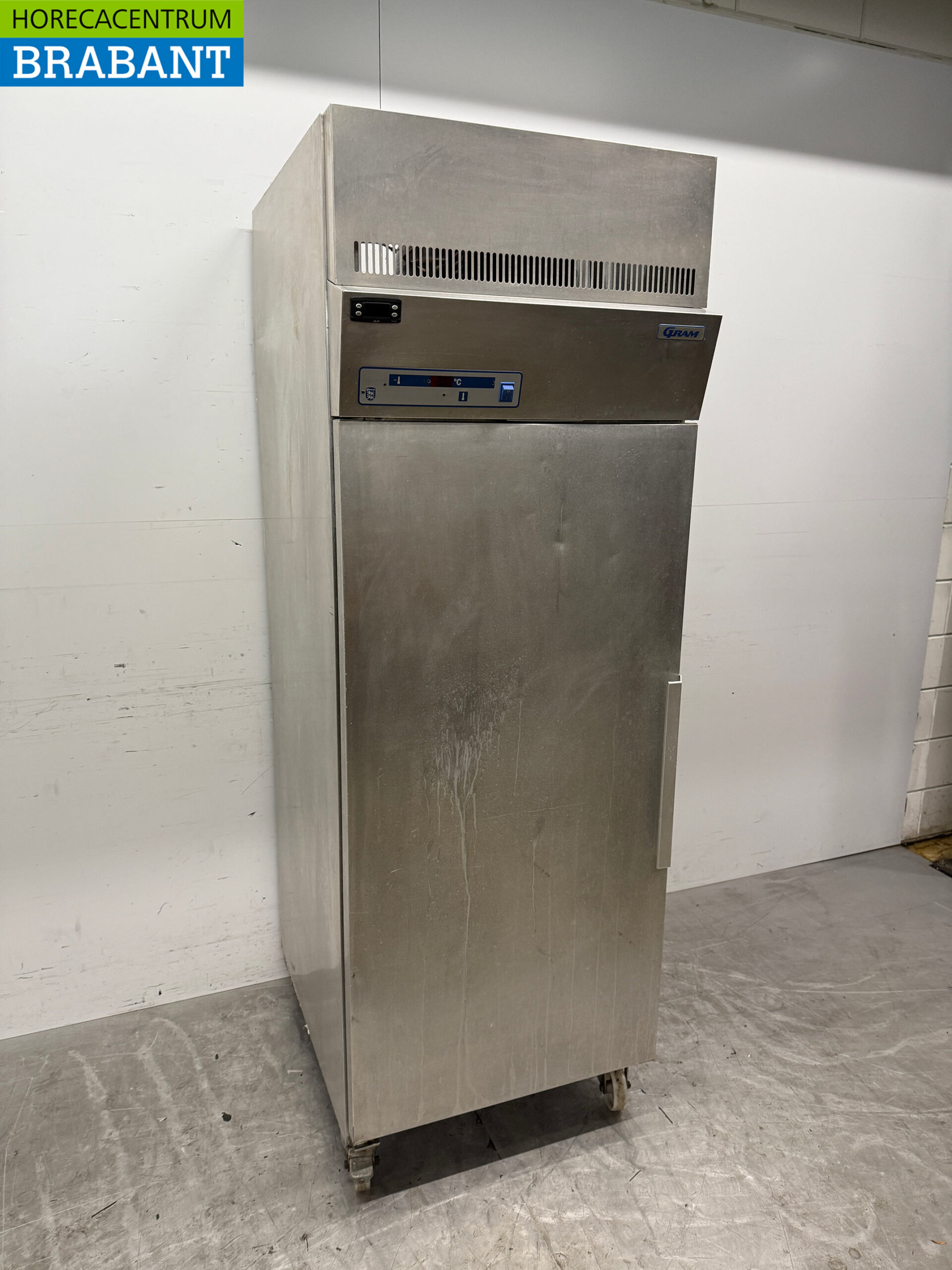 Réfrigérateur mobile Gram en acier inoxydable 600 litres 230V Horeca – Image 3