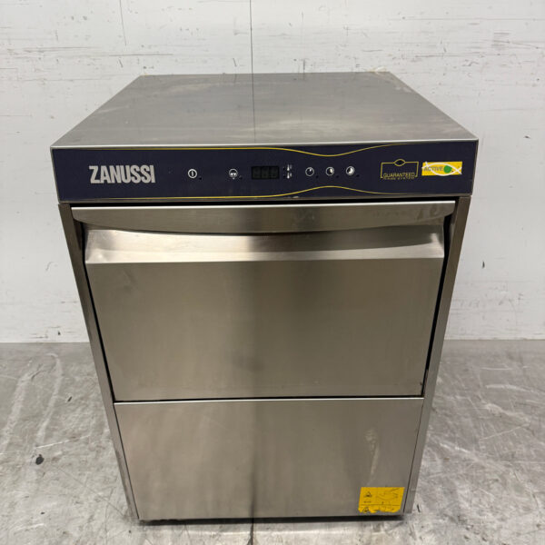 Lave-vaisselle Zanussi en acier inoxydable avec pompe de vidange 230V Horeca
