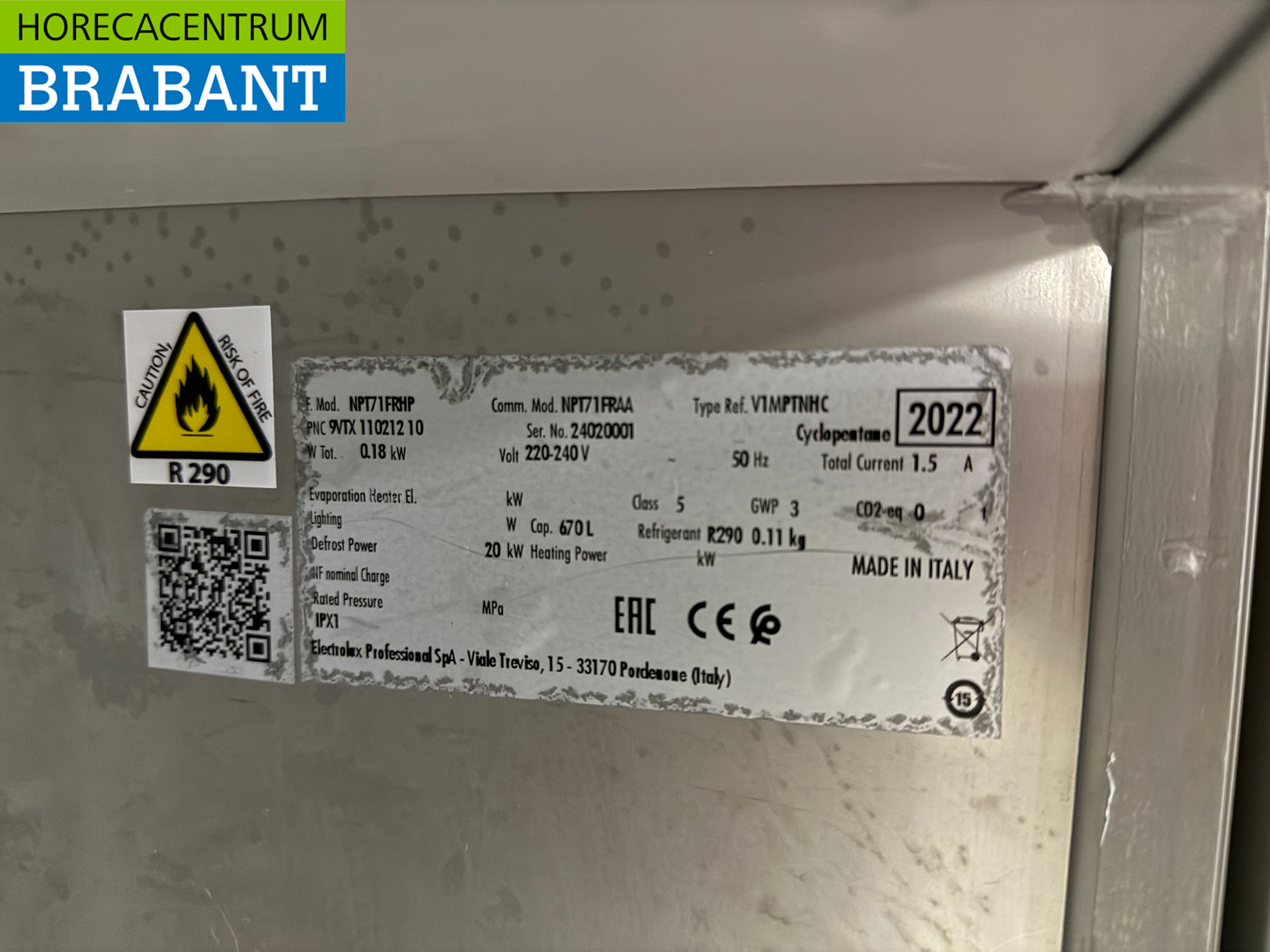 Réfrigérateur Zanussi en acier inoxydable Mobile 670 litres 230V Horeca – Image 5