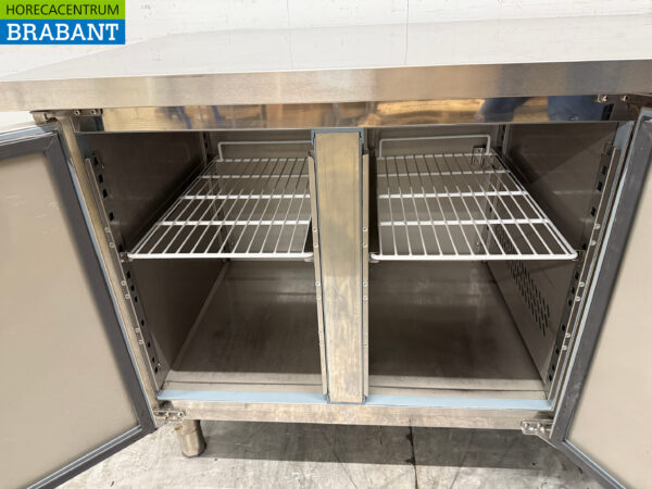 Établi réfrigéré Maxxfrost en acier inoxydable 2 portes 136 cm 230V Horeca – Image 4