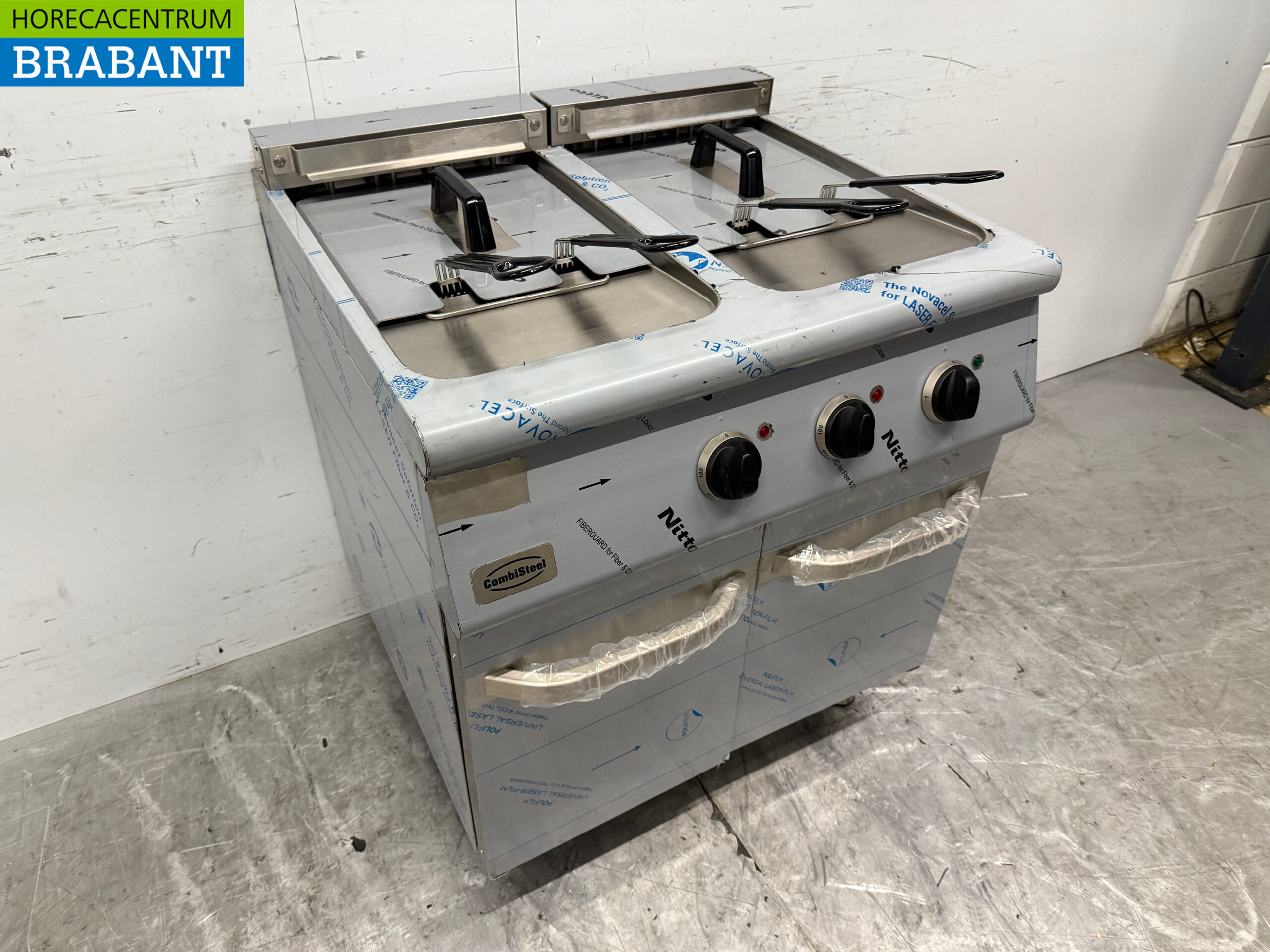 Friteuse double Combisteel en acier inoxydable 2 x 18 litres 400V Horeca – Image 3