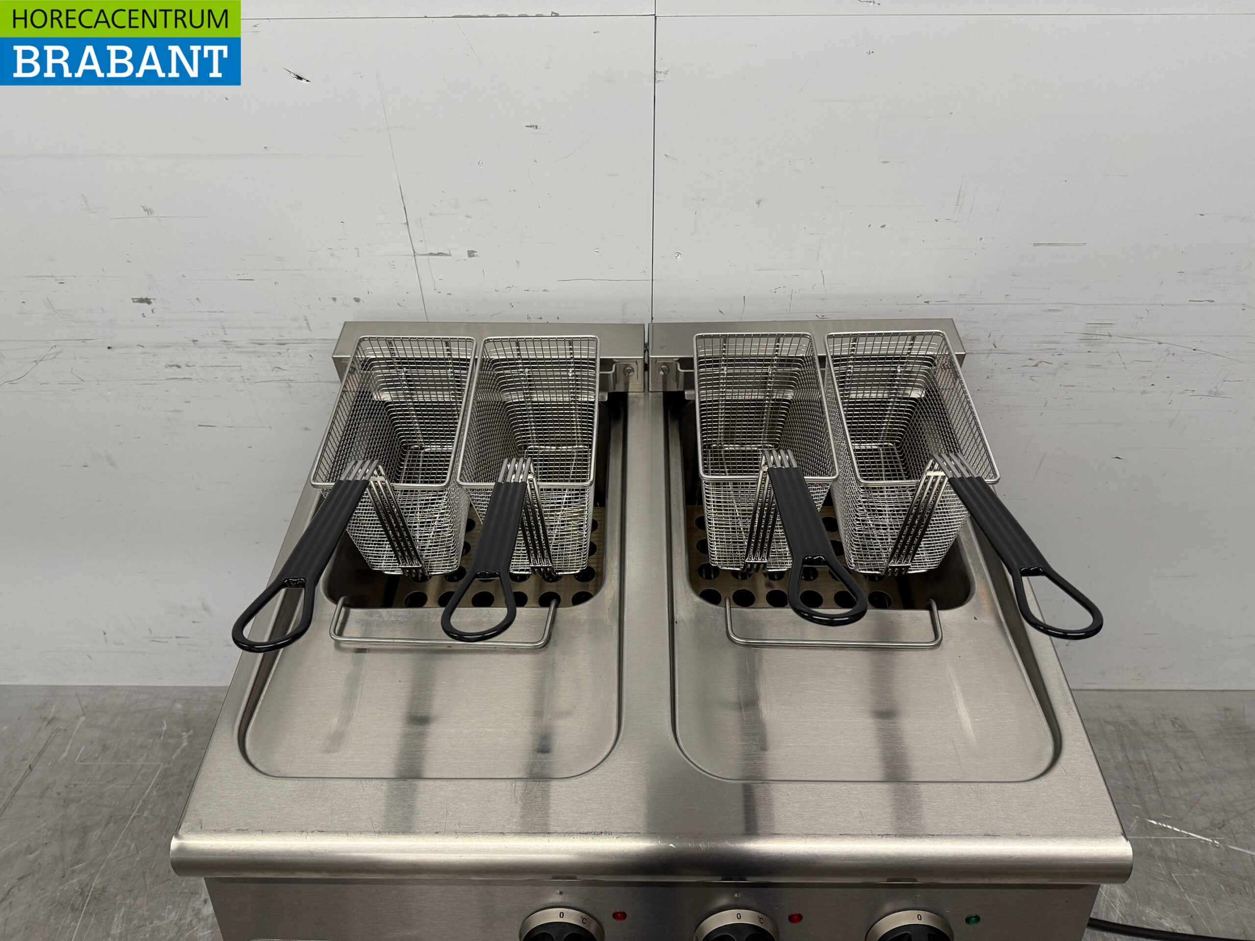 Friteuse double Combisteel en acier inoxydable 2 x 18 litres 400V Horeca – Image 4