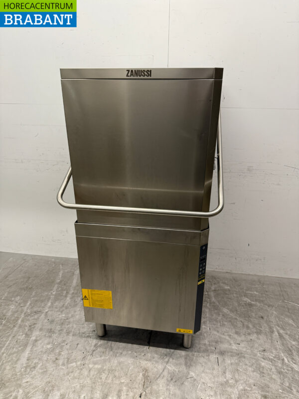 Lave-vaisselle à passage Zanussi en acier inoxydable 400V Horeca