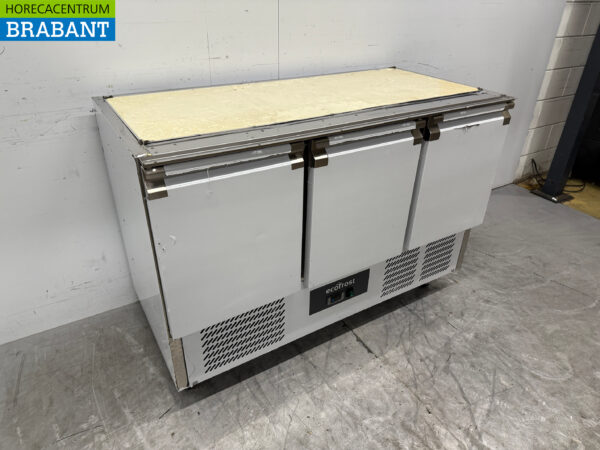 Établi réfrigéré en acier inoxydable 3 portes 137 cm 230V Horeca – Image 3
