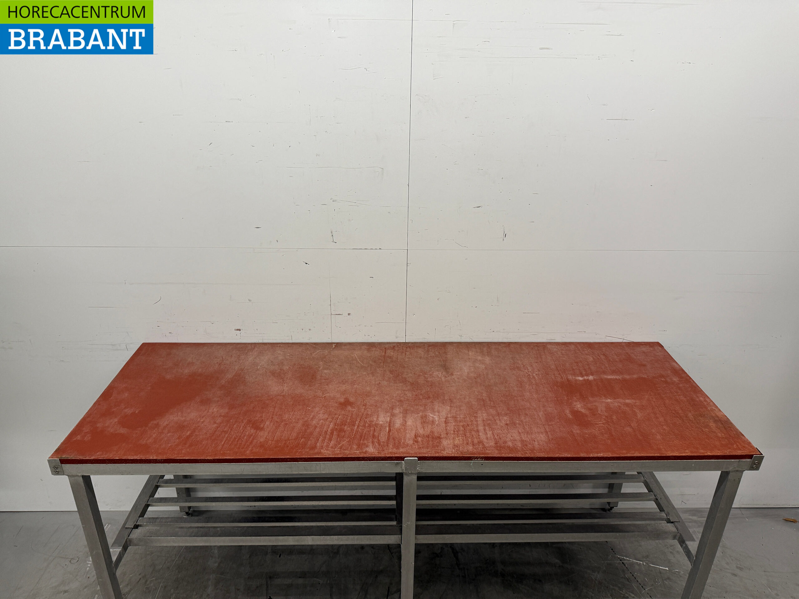 Table de découpe en aluminium 211 x 70 x 90 cm Restauration Boucherie – Image 4
