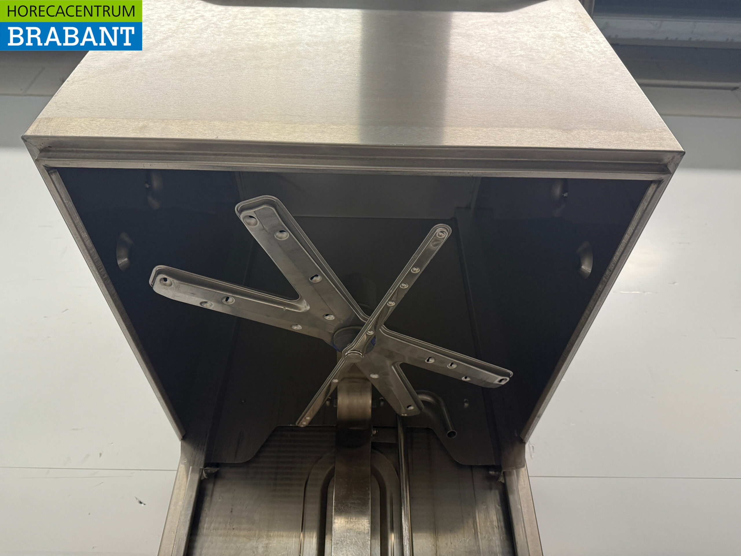 Lave-vaisselle à passage Hobart Premax en acier inoxydable avec pompe de vidange 400V Horeca – Image 6