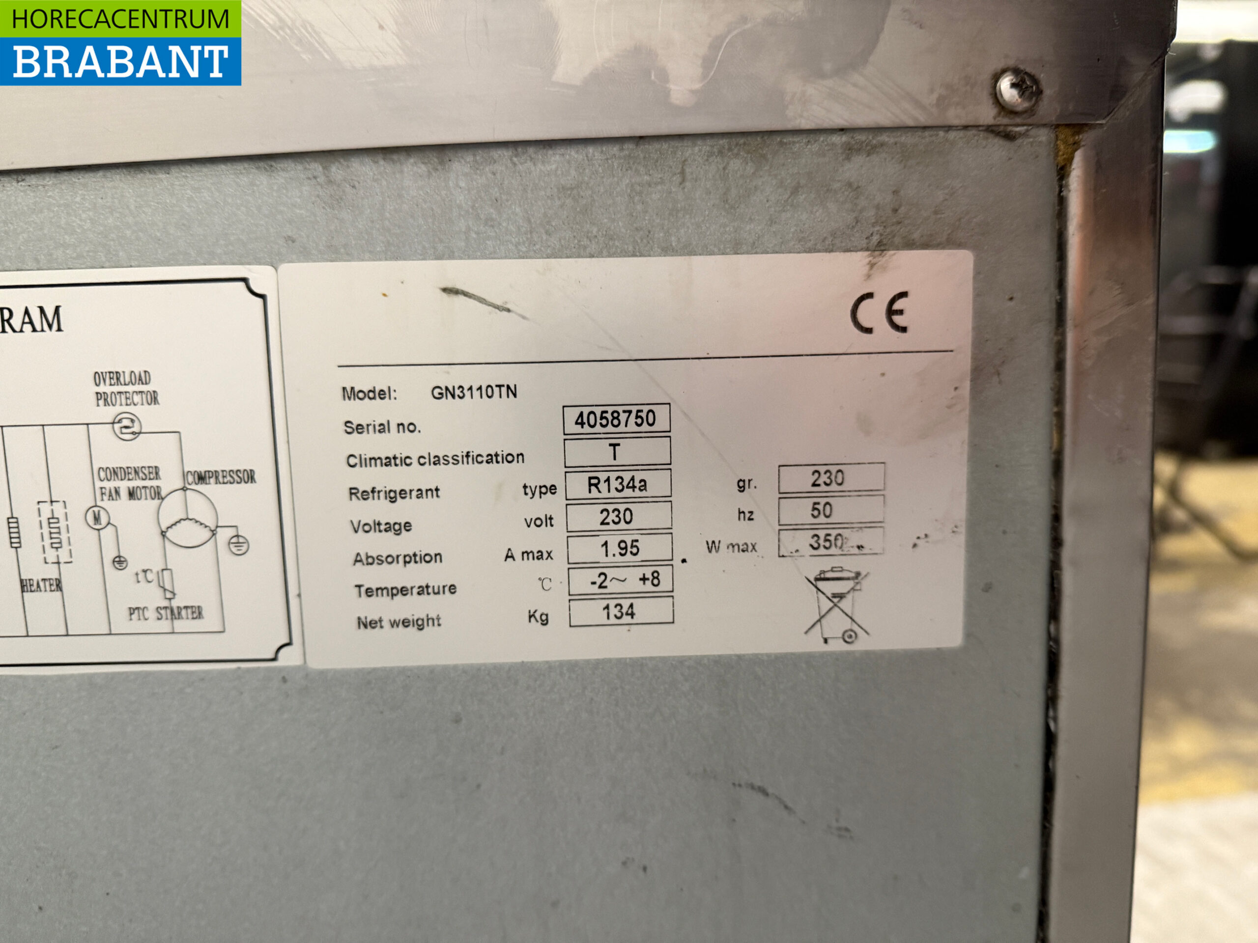 Établi réfrigéré Maxxfrost en acier inoxydable 1 porte et 4 tiroirs 179,5 cm 230V Horeca – Image 5