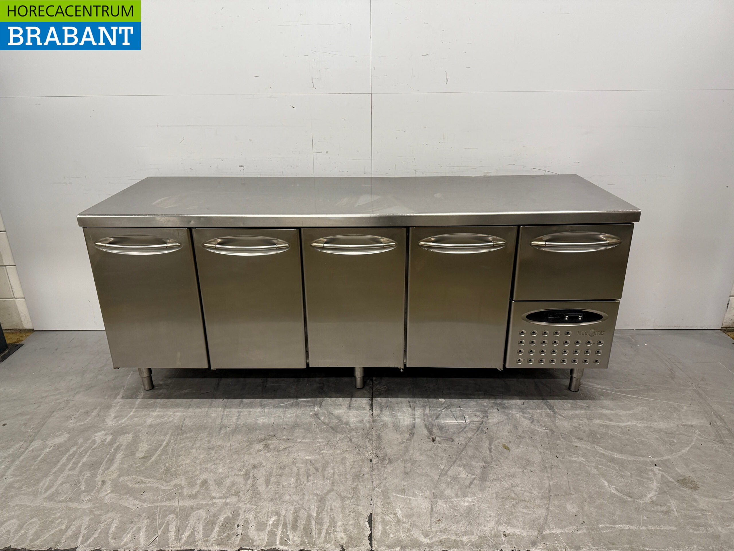 Mercatus en acier inoxydable Etabli réfrigéré 4 portes et 1 tiroir 219 cm 230V Horeca