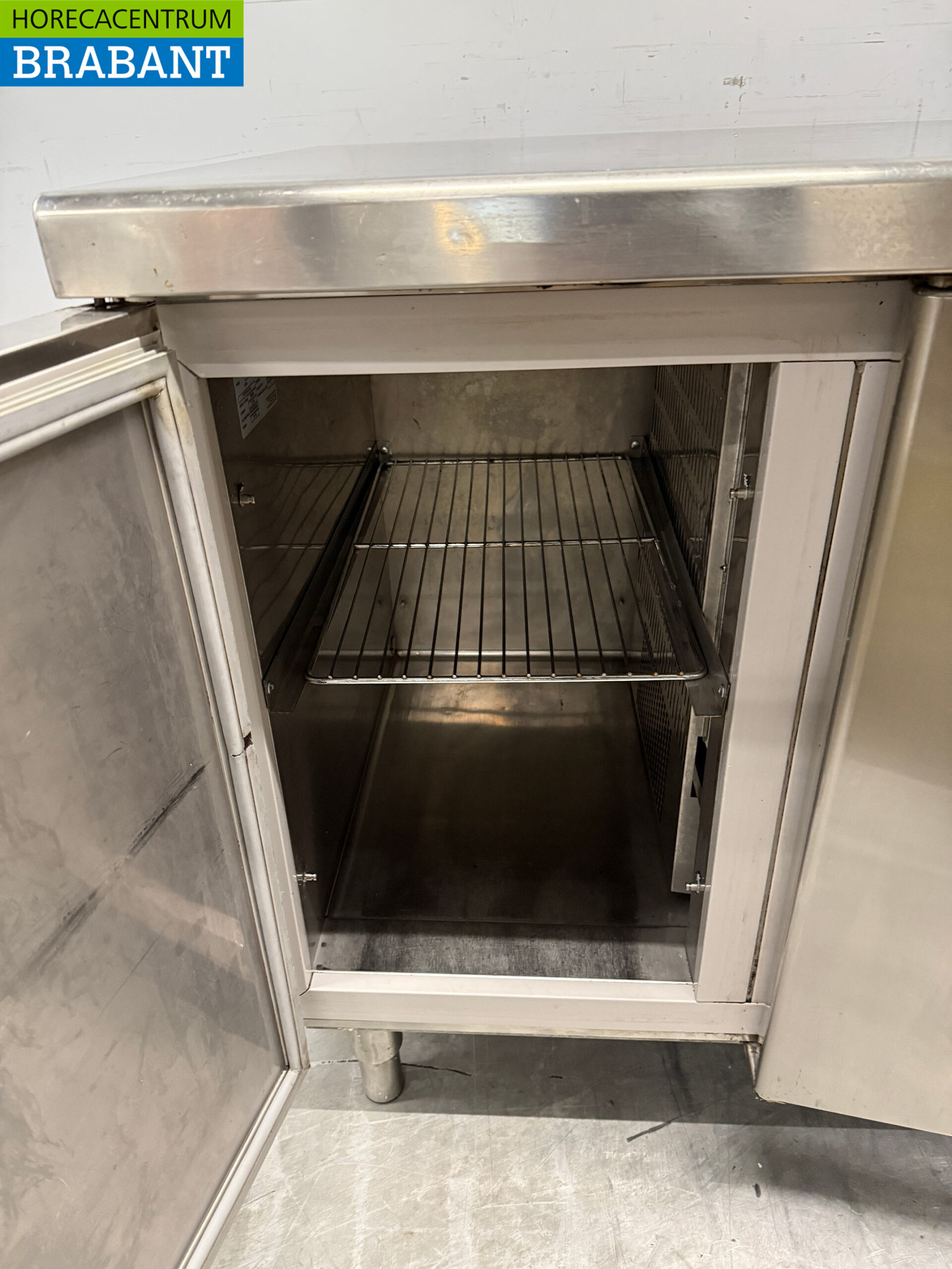 Mercatus en acier inoxydable Etabli réfrigéré 4 portes et 1 tiroir 219 cm 230V Horeca – Image 4