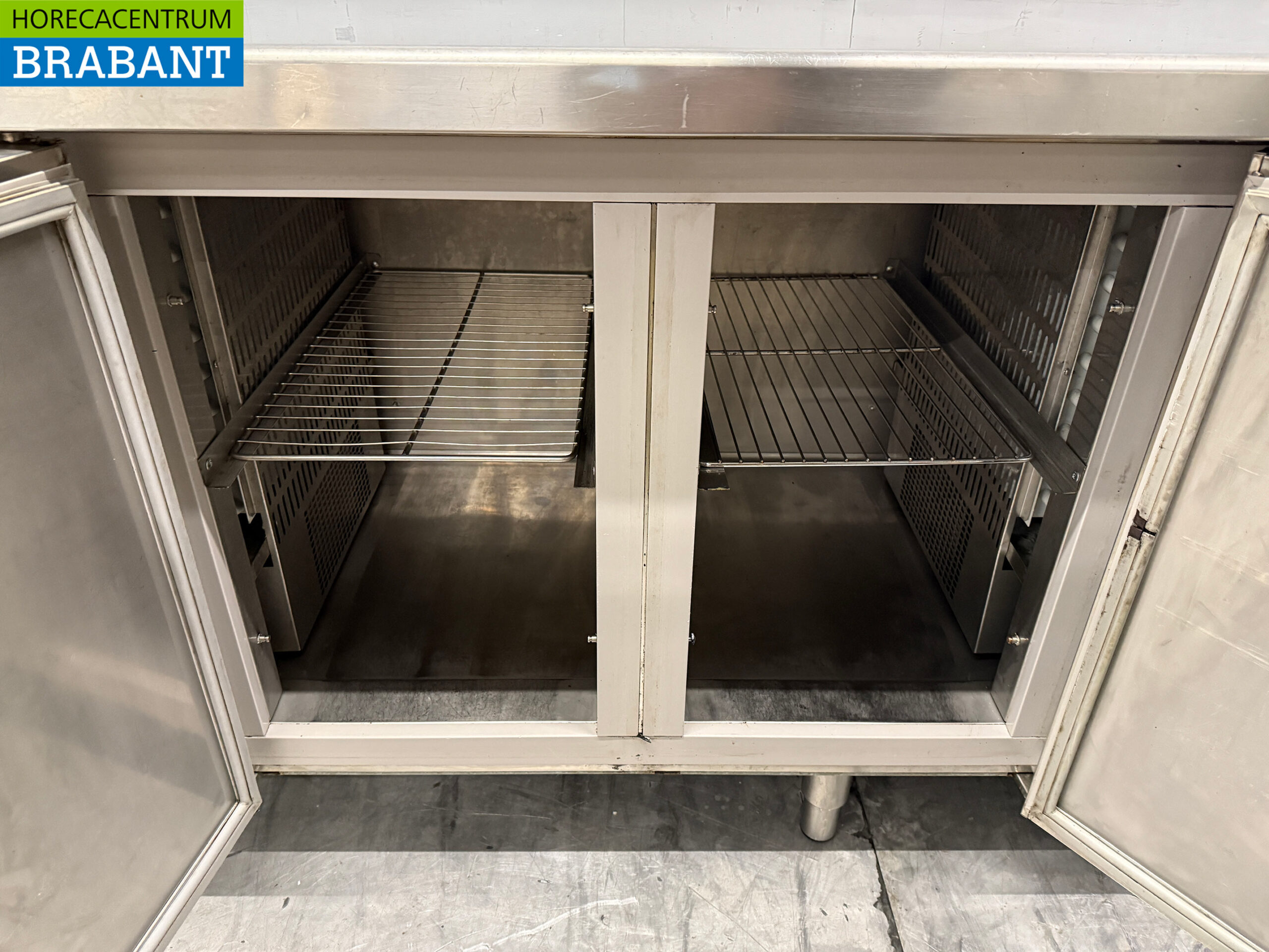 Mercatus en acier inoxydable Etabli réfrigéré 4 portes et 1 tiroir 219 cm 230V Horeca – Image 5