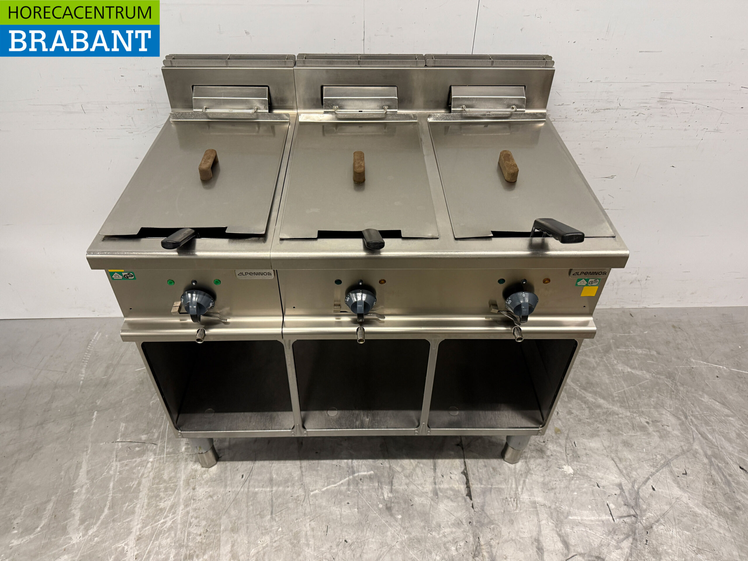 Friteuse Alpeninox en acier inoxydable 3 x 14 litres 2 x 400V Horeca – Image 2