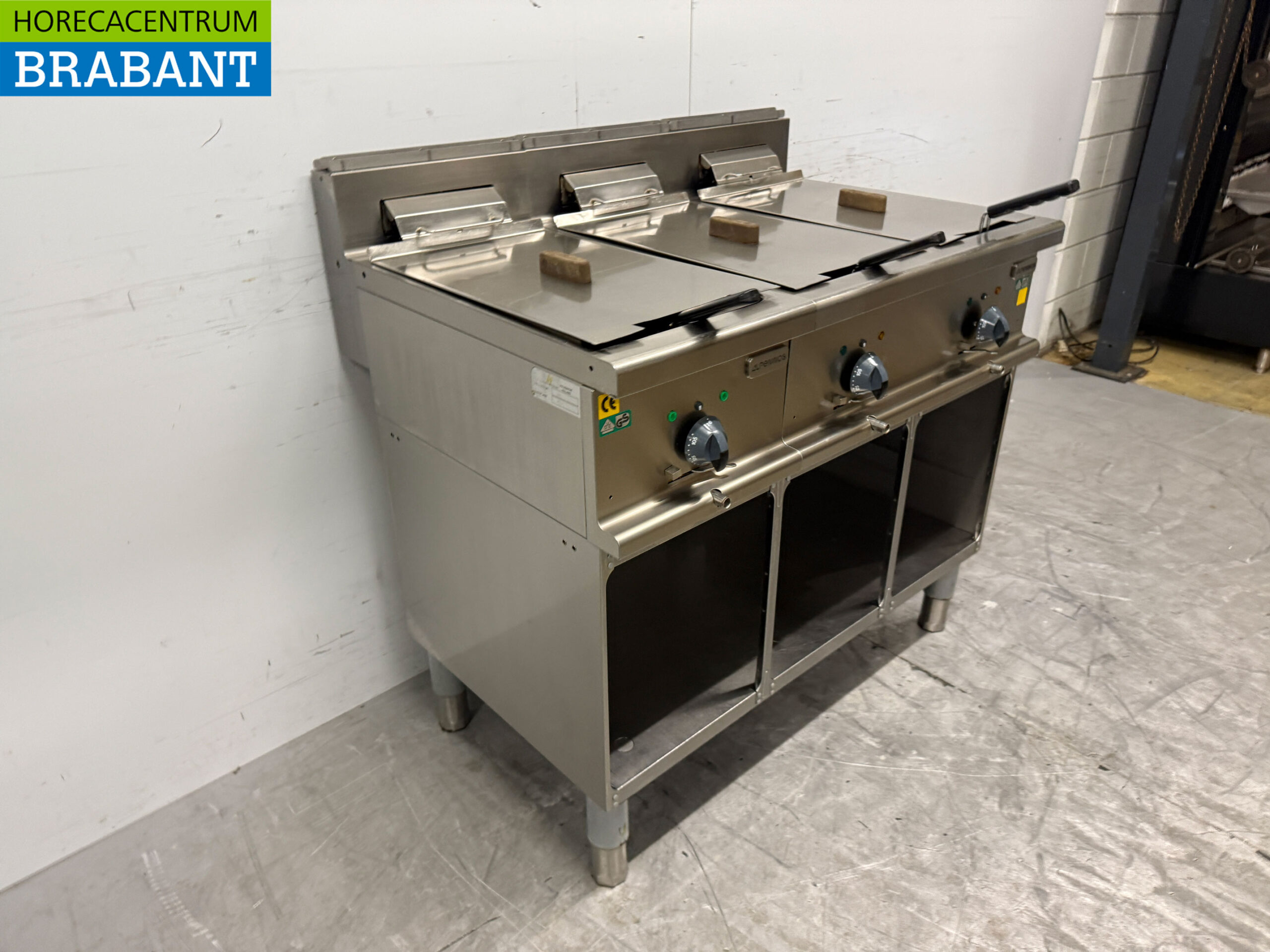 Friteuse Alpeninox en acier inoxydable 3 x 14 litres 2 x 400V Horeca – Image 3