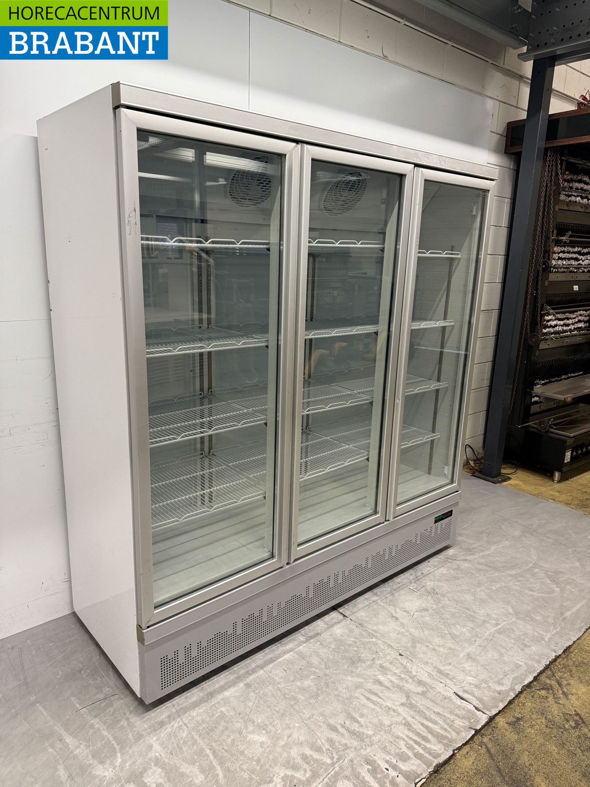 Réfrigérateur Combisteel à porte vitrée 1530 litres 230V Horeca – Image 3