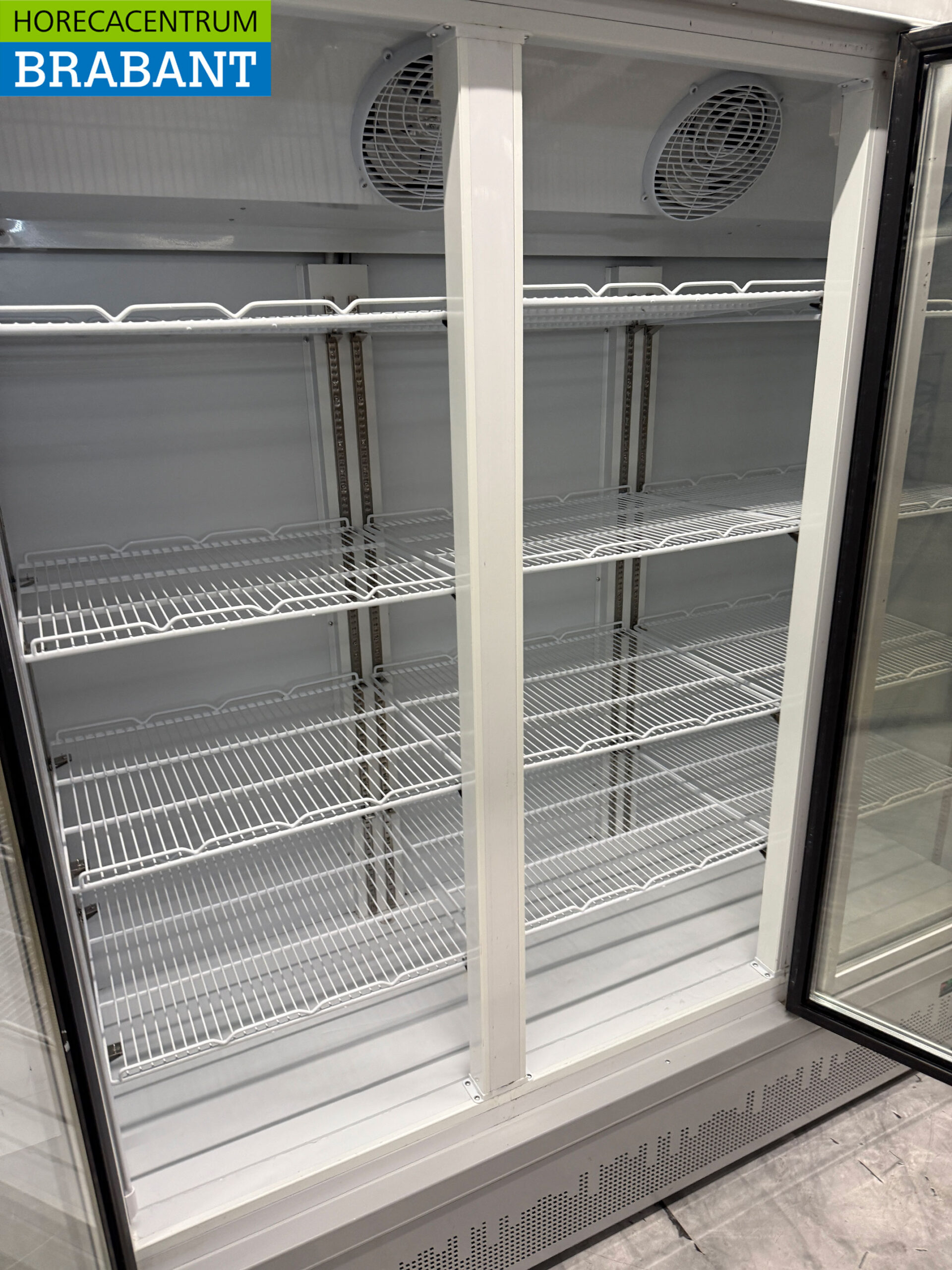 Réfrigérateur Combisteel à porte vitrée 1530 litres 230V Horeca – Image 4