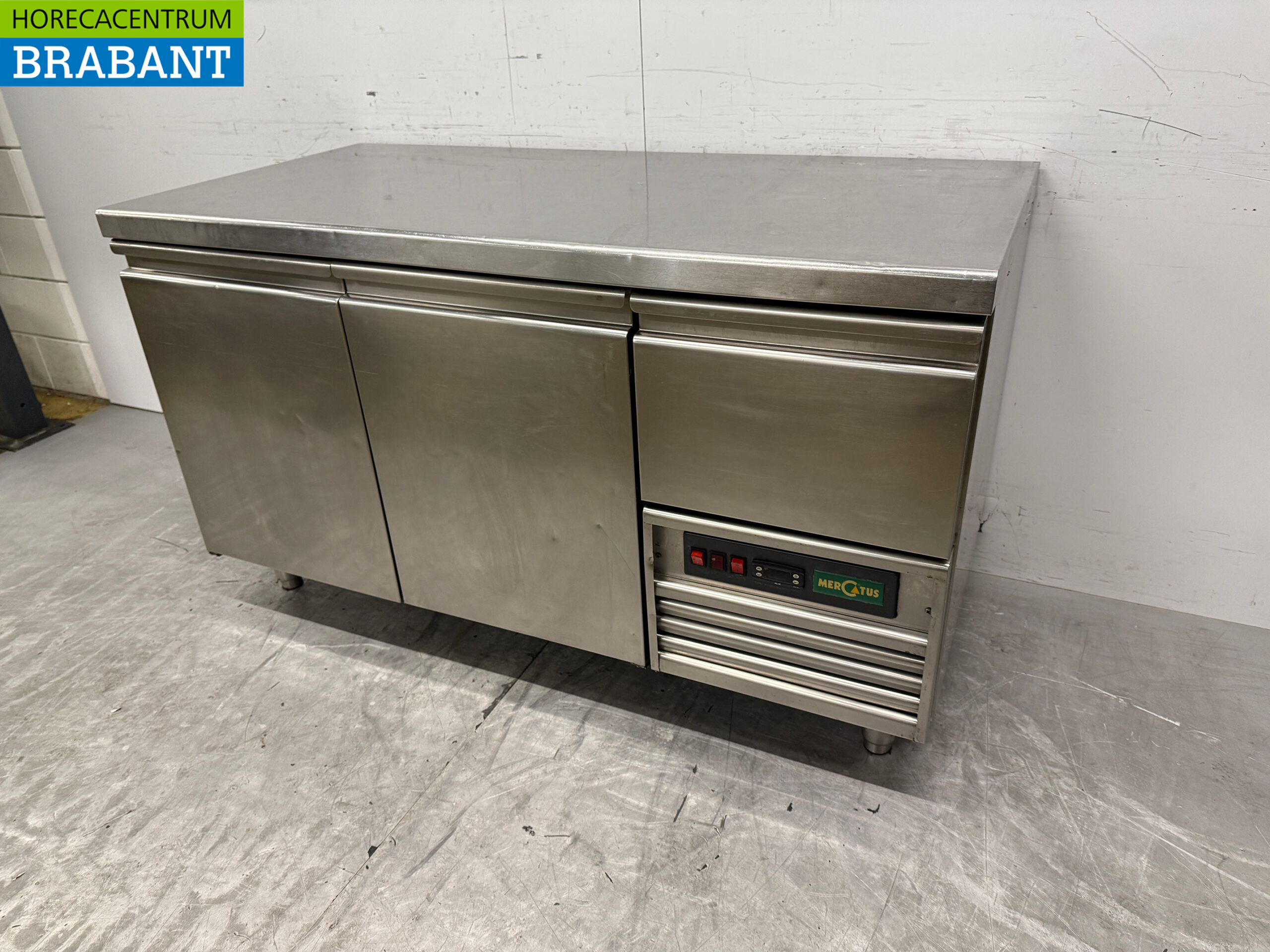 Mercatus en acier inoxydable Etabli réfrigéré 2 portes et 1 tiroir 147 cm 230V Horeca – Image 2