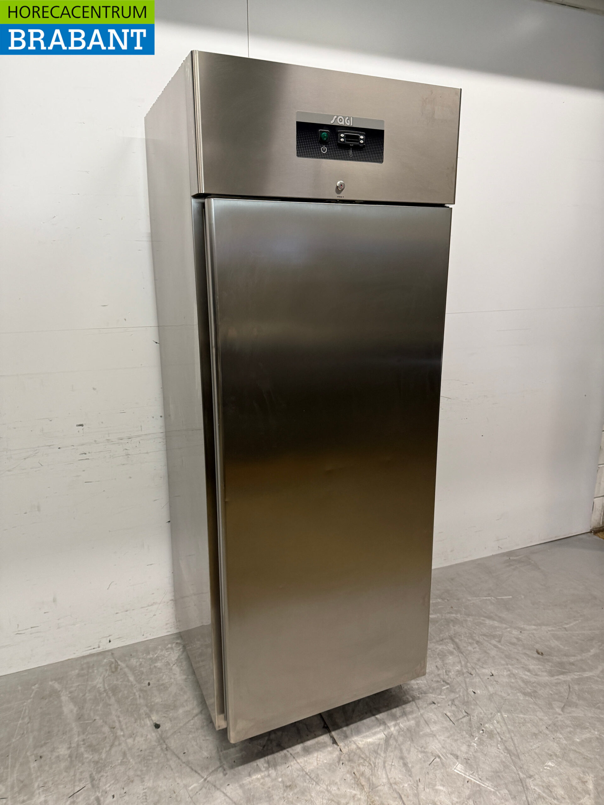 Congélateur Sagi en acier inoxydable 600 litres 230V Horeca – Image 3