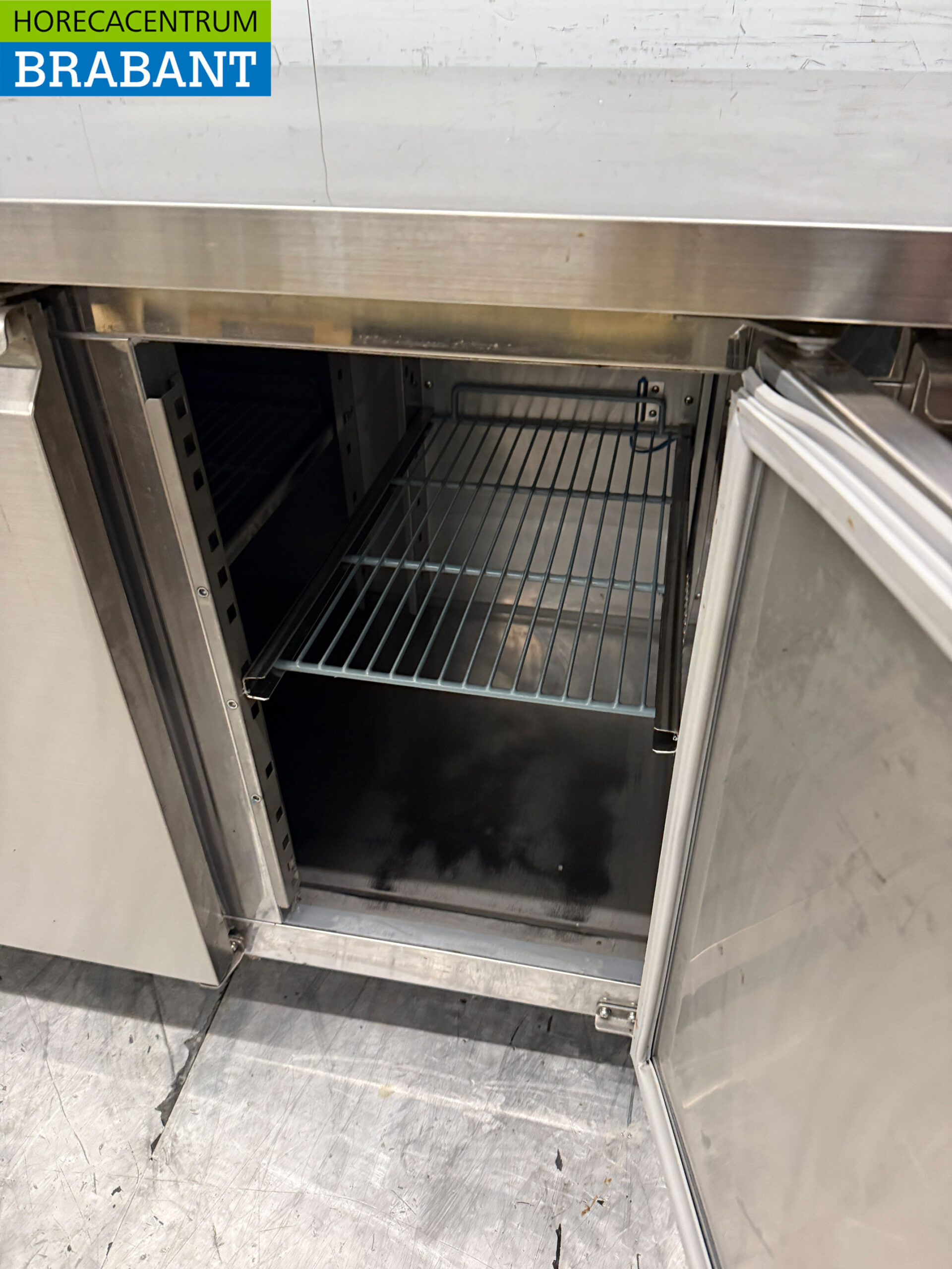 Etabli réfrigéré Ecofrost en acier inoxydable 3 portes 179,5 cm 230V Horeca – Image 5