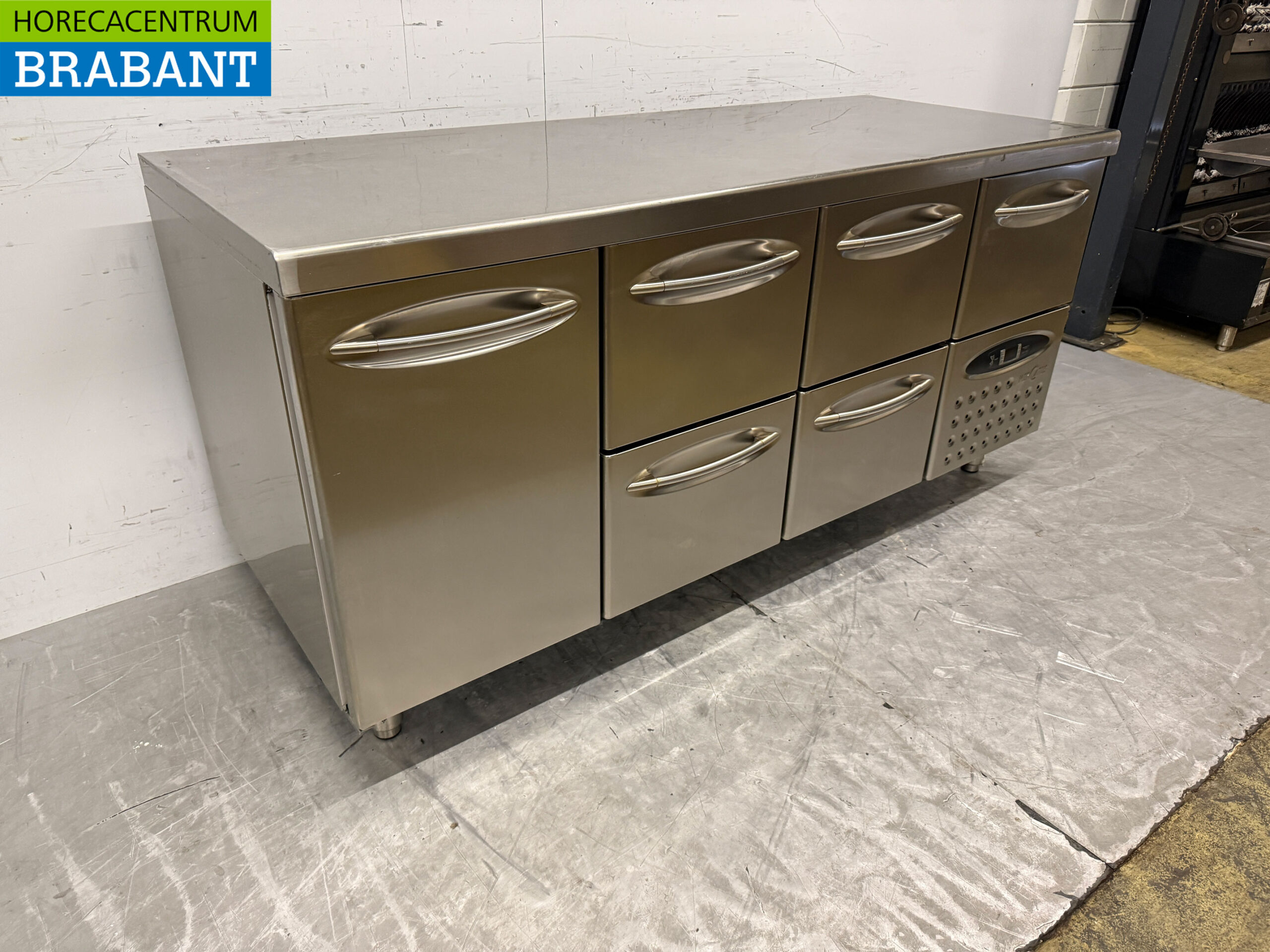 Mercatus en acier inoxydable Établi réfrigéré 5 tiroirs et 1 porte 175,5 cm 230V Horeca – Image 3