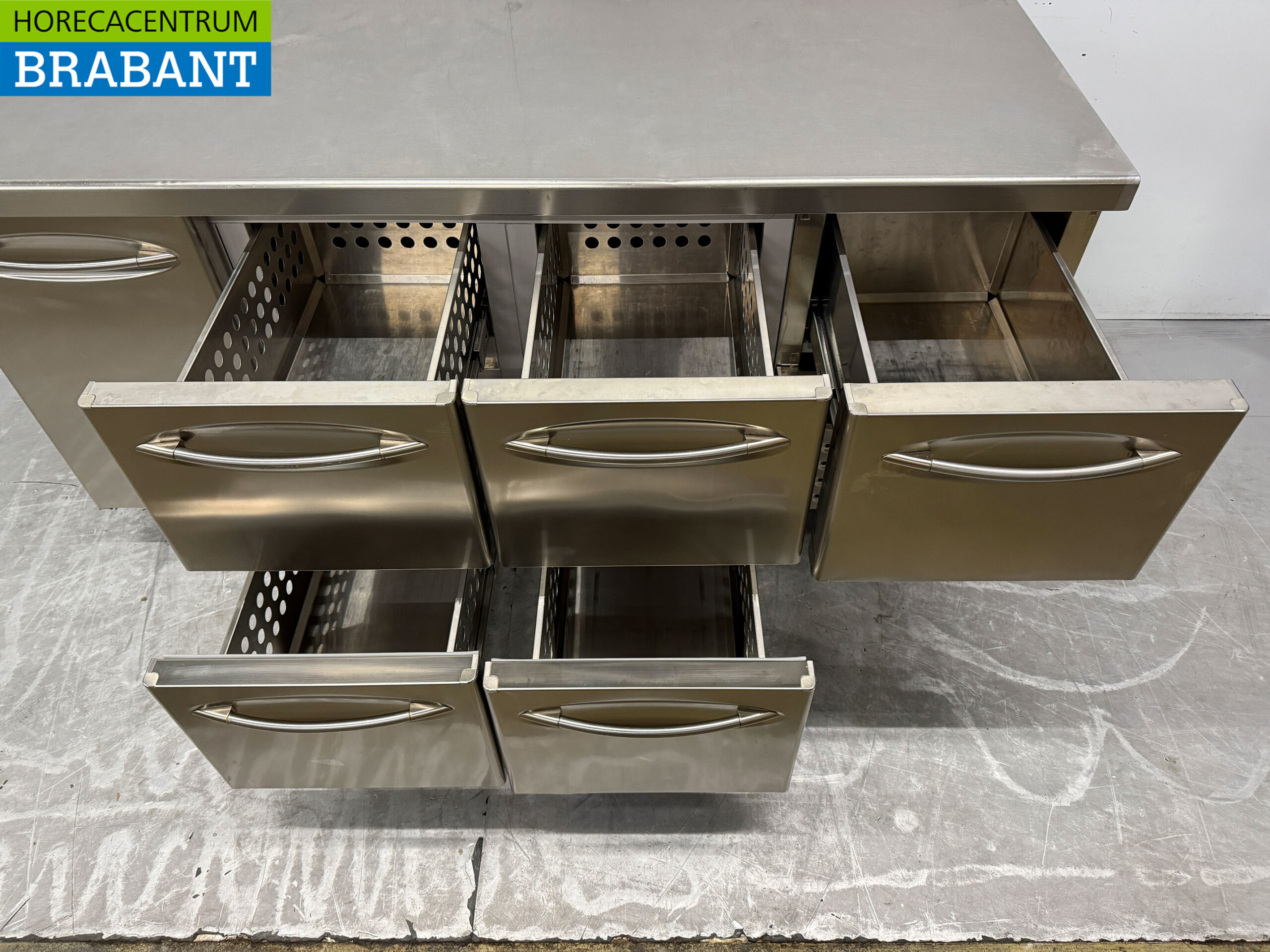 Mercatus en acier inoxydable Établi réfrigéré 5 tiroirs et 1 porte 175,5 cm 230V Horeca – Image 4
