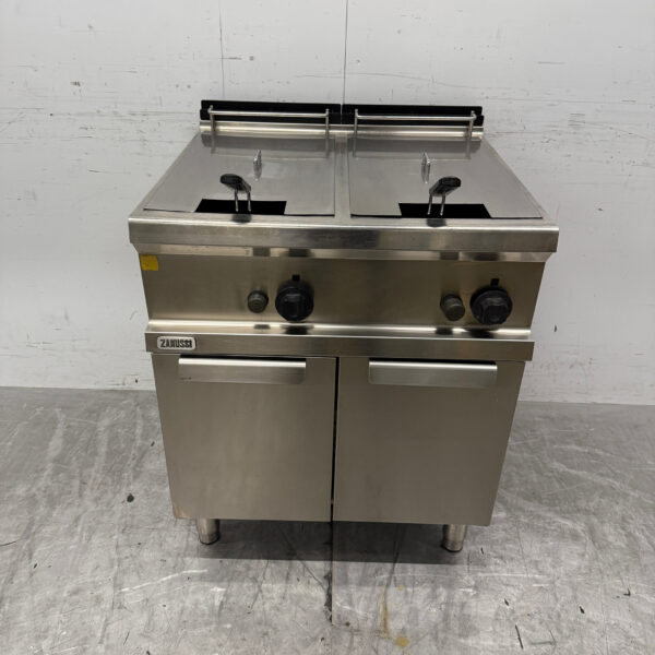 Friteuse double Zanussi en acier inoxydable 2 x 14 litres GAS Restauration