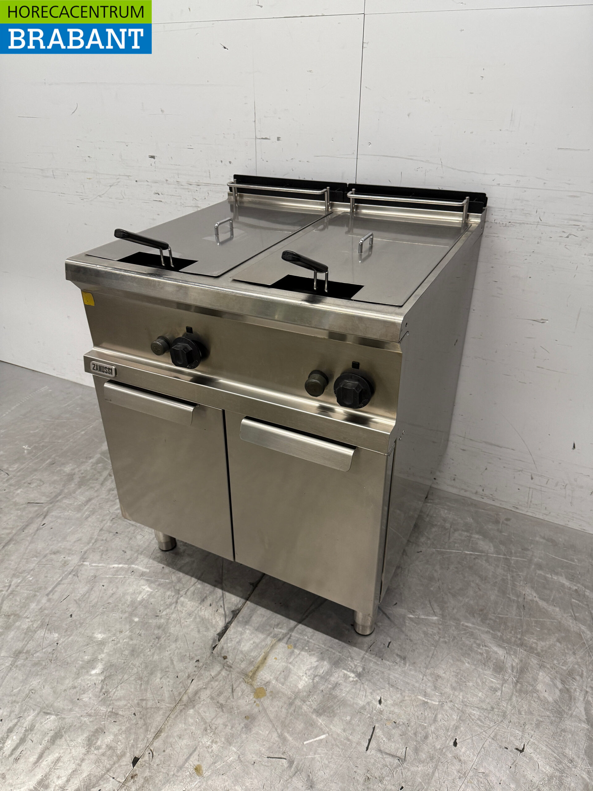 Friteuse double Zanussi en acier inoxydable 2 x 14 litres GAS Restauration – Image 3
