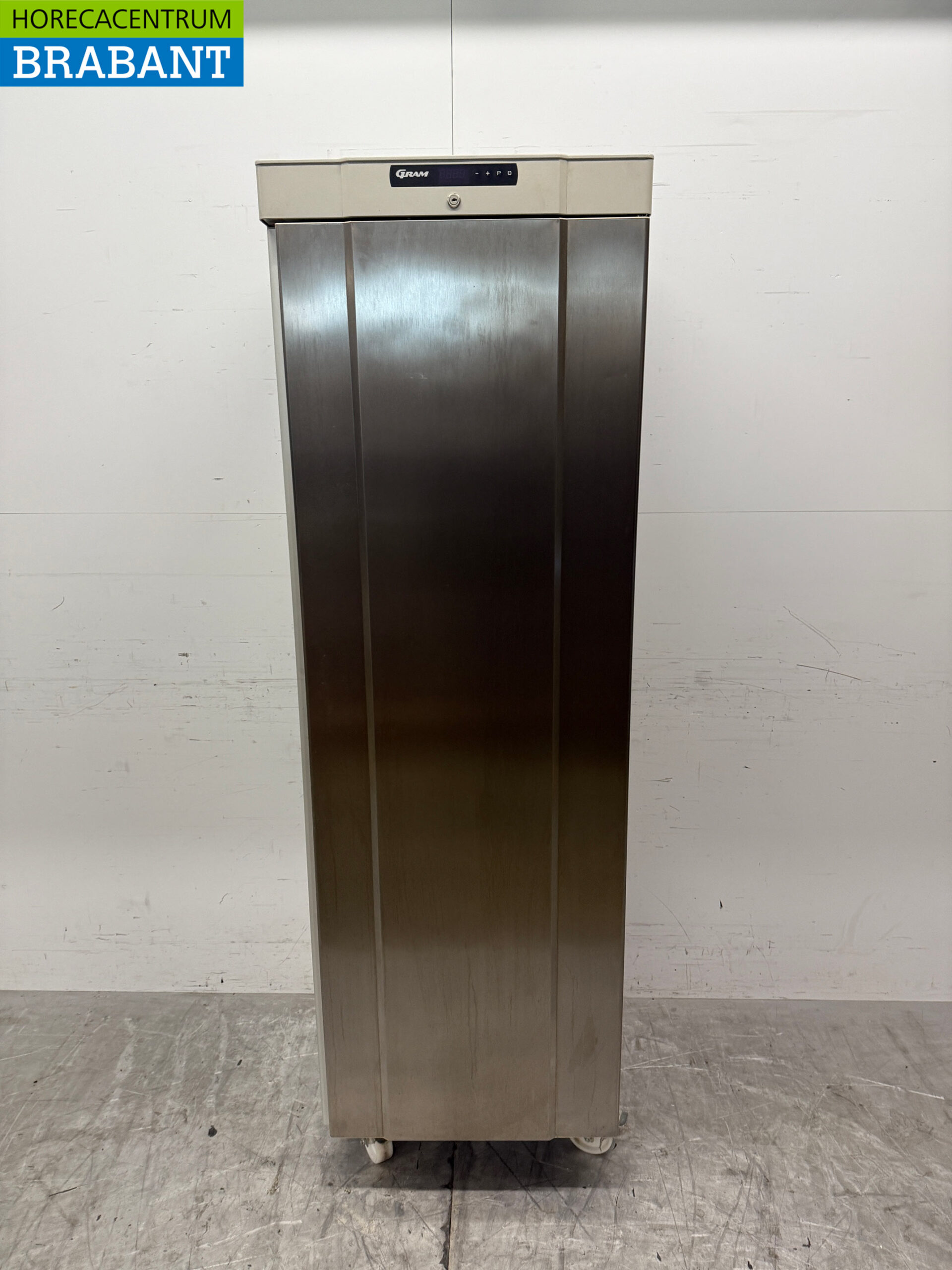 Réfrigérateur mobile Gram en acier inoxydable 346 litres 230V Restauration