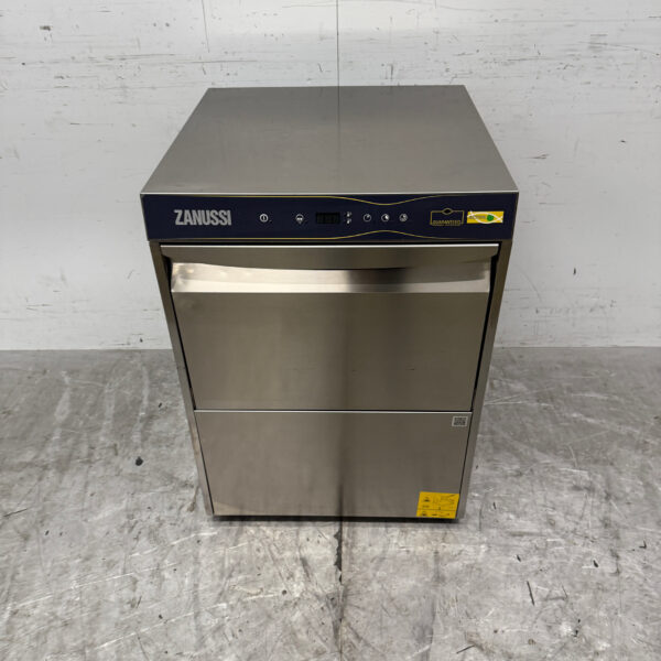 Lave-vaisselle Zanussi en acier inoxydable avec pompe de vidange 230V Horeca