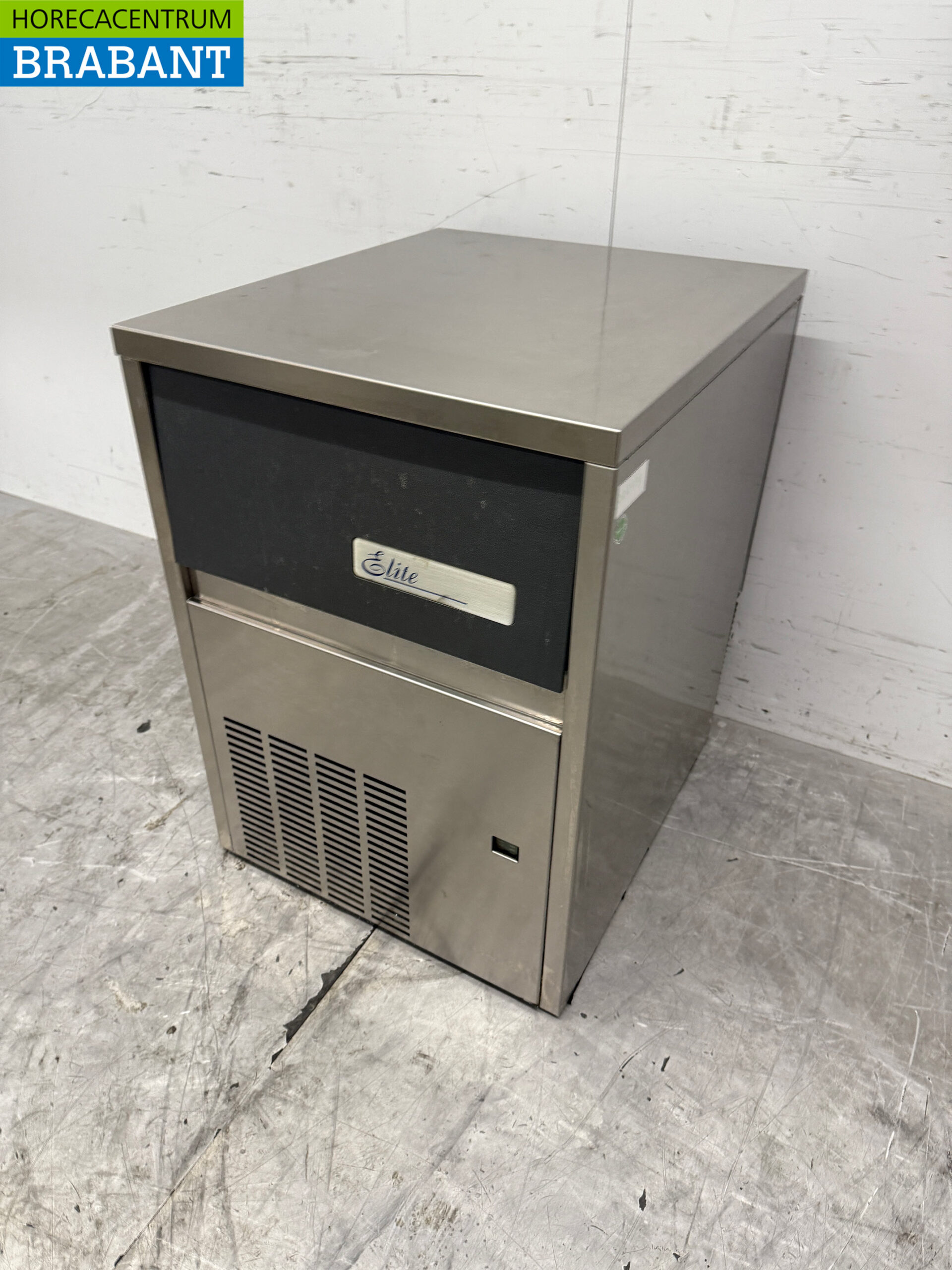 Machine à glaçons en acier inoxydable 45 kg/24h et soute 15 kg 230V Horeca – Image 2