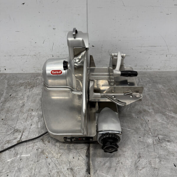 Trancheur de viande Berkel 834 en acier inoxydable Trancheur 230V Restauration Boucherie