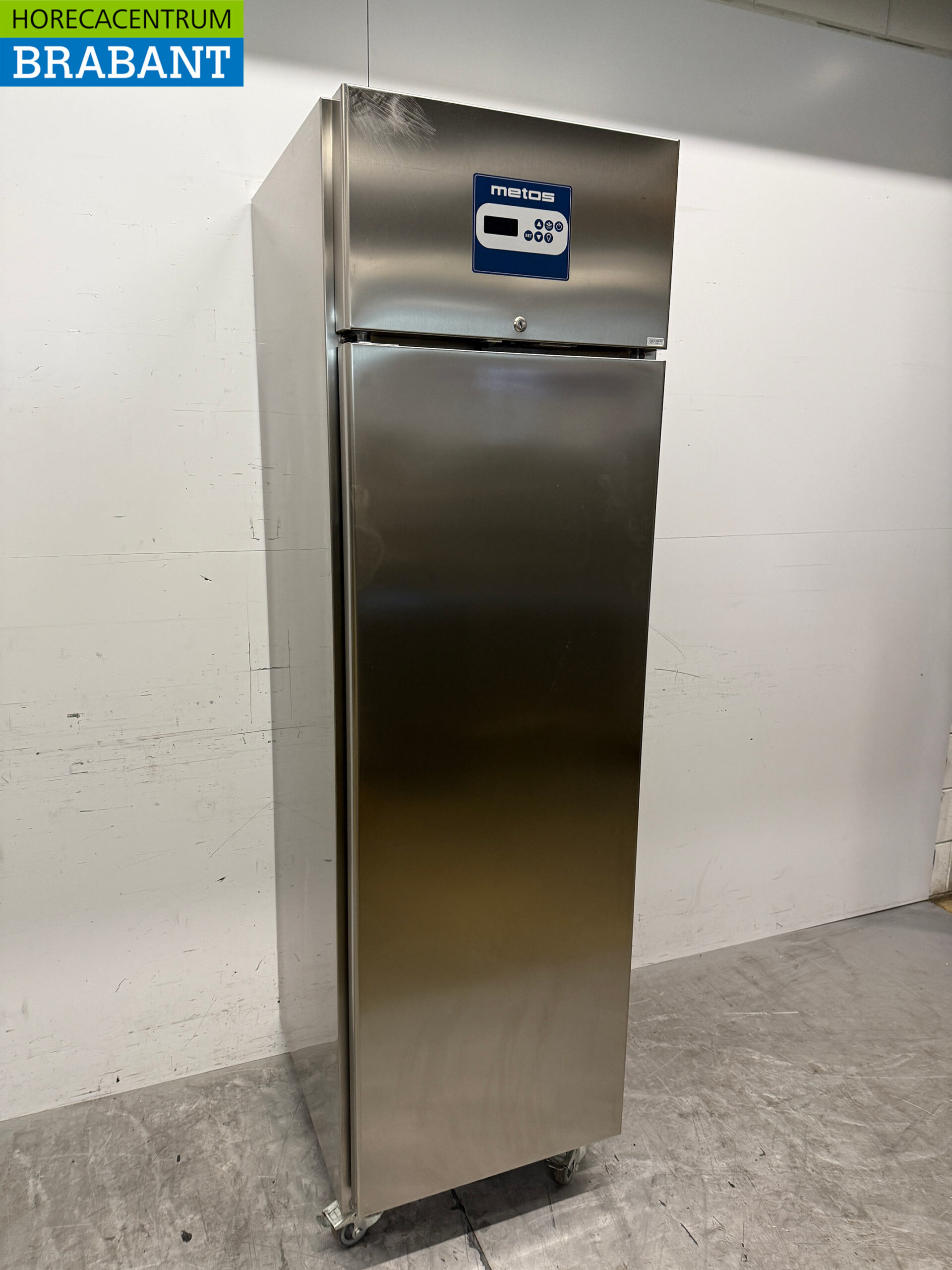 Congélateur mobile Metos en acier inoxydable 300 litres 230V Horeca – Image 3