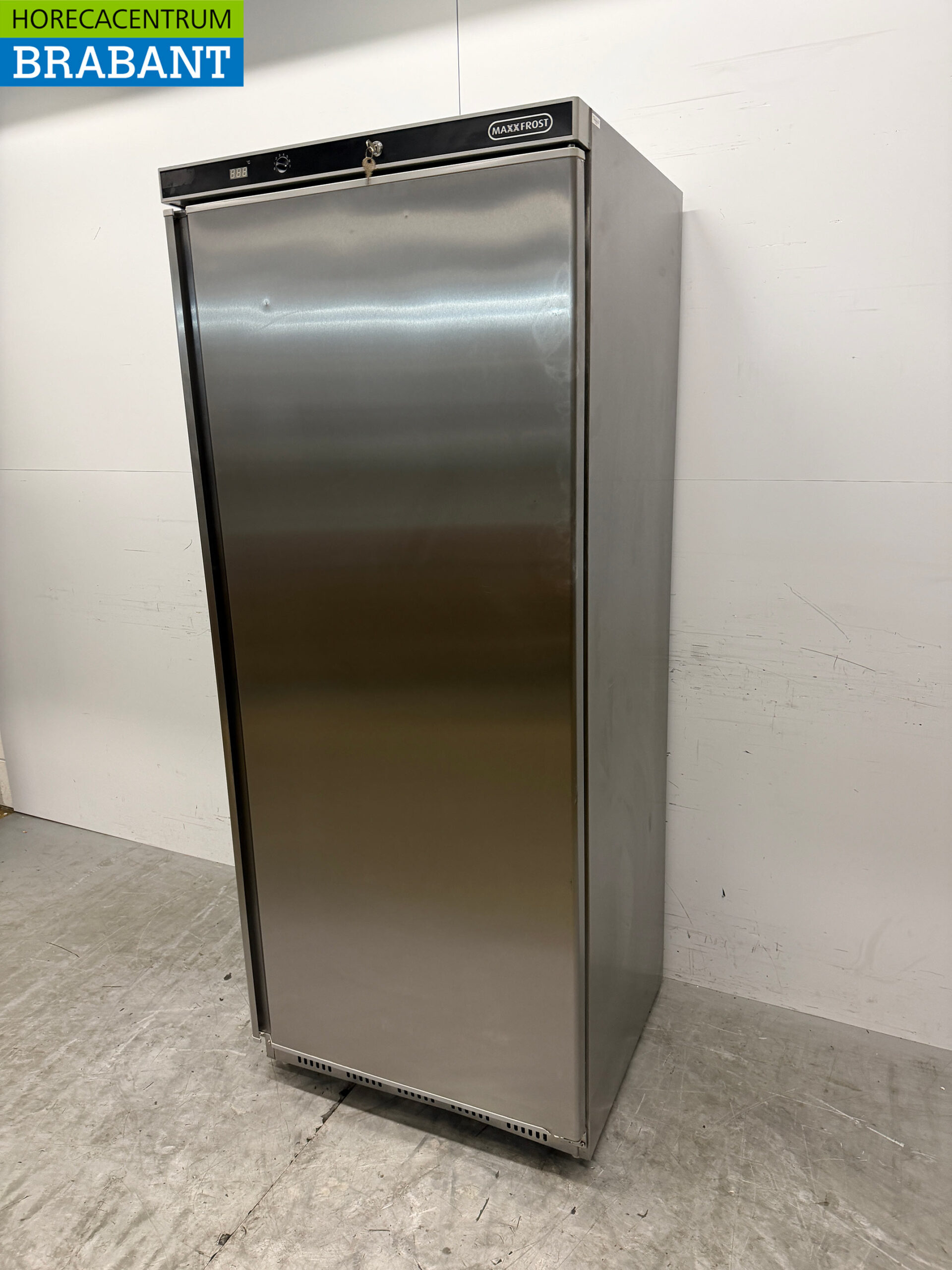 Réfrigérateur Maxxfrost en acier inoxydable 476 litres 230V Horeca – Image 2