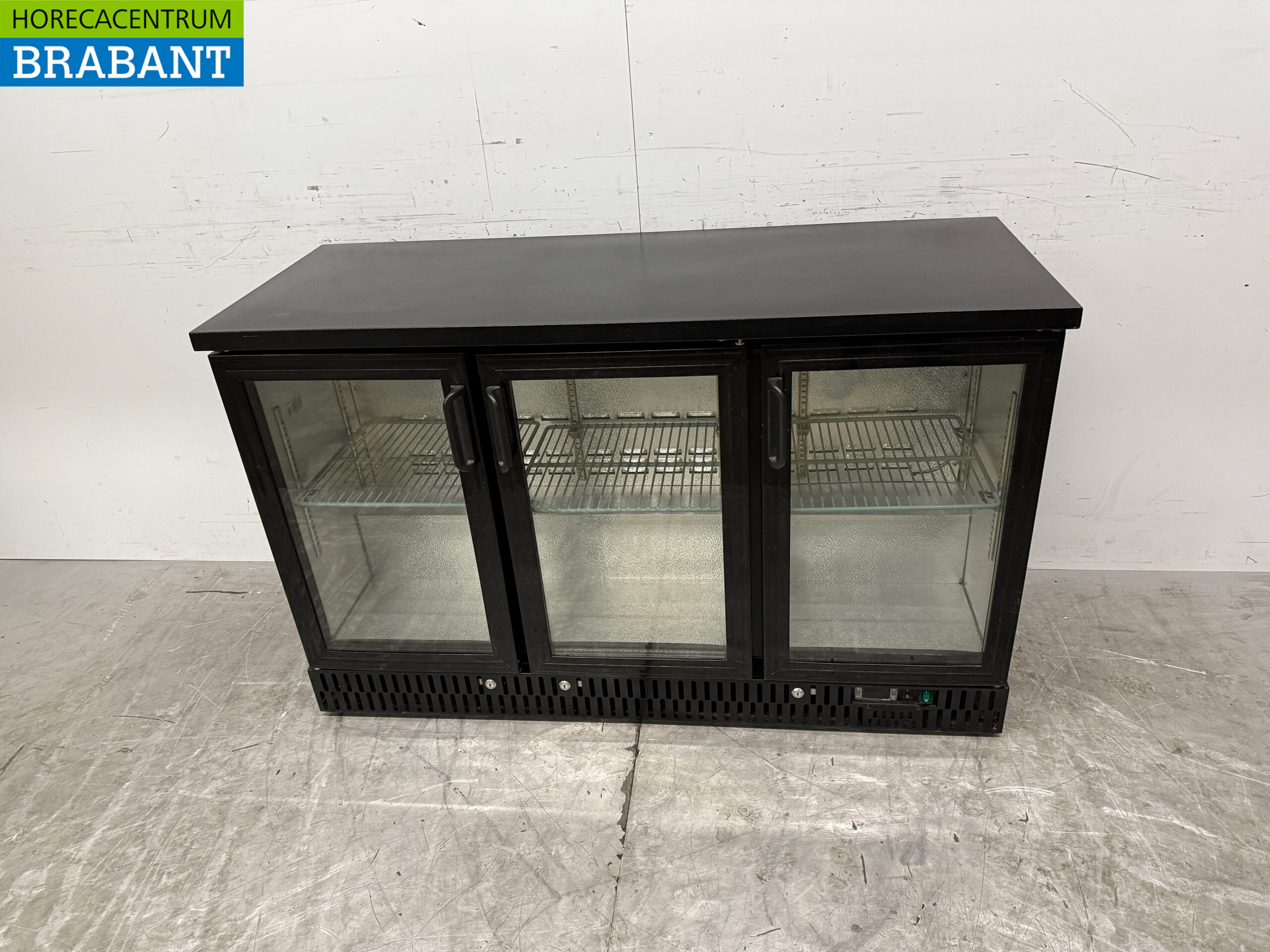 Maxima Bar Cooler 3 portes battantes en verre 135 cm 230V Horeca