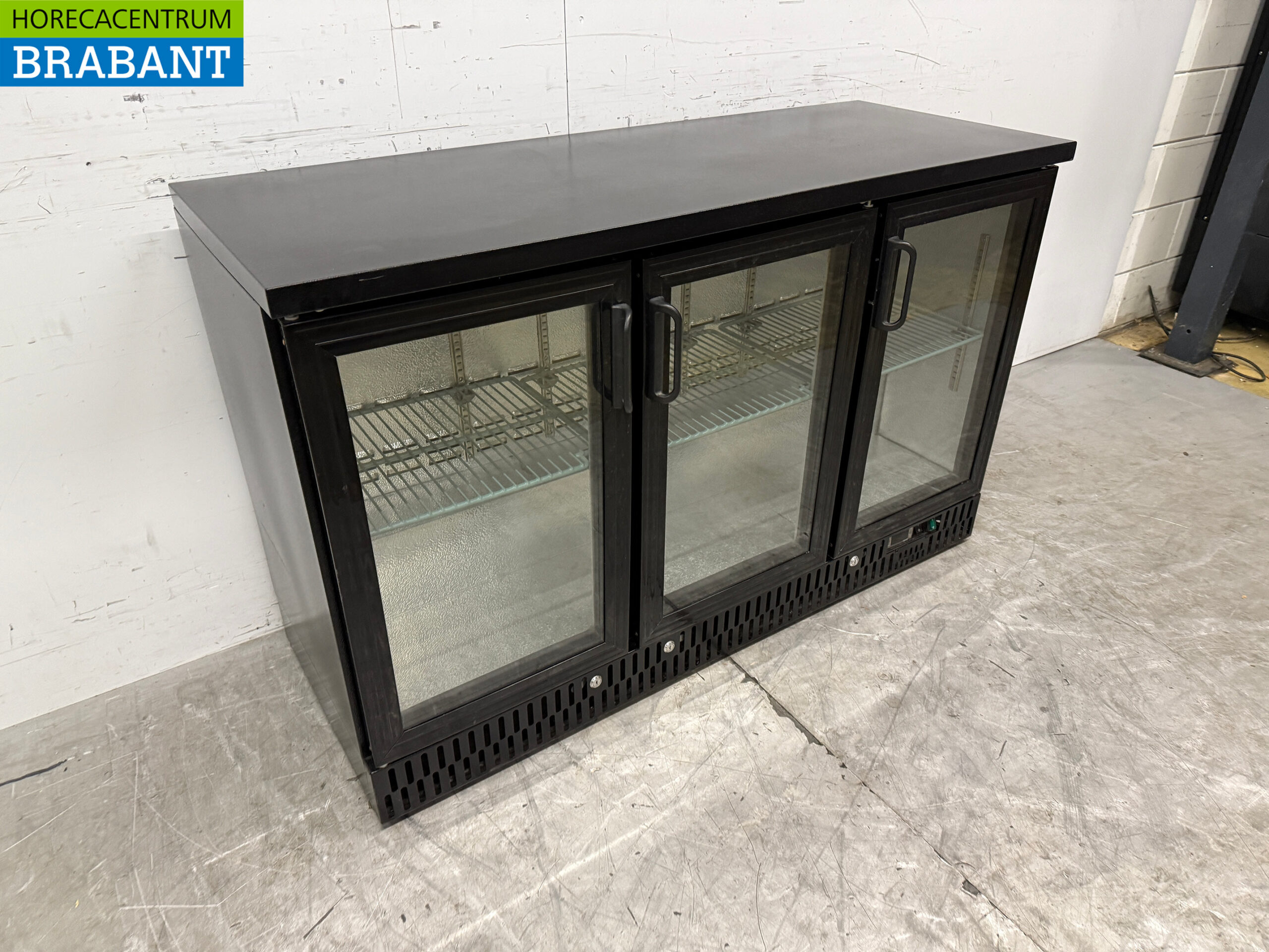 Maxima Bar Cooler 3 portes battantes en verre 135 cm 230V Horeca – Image 3