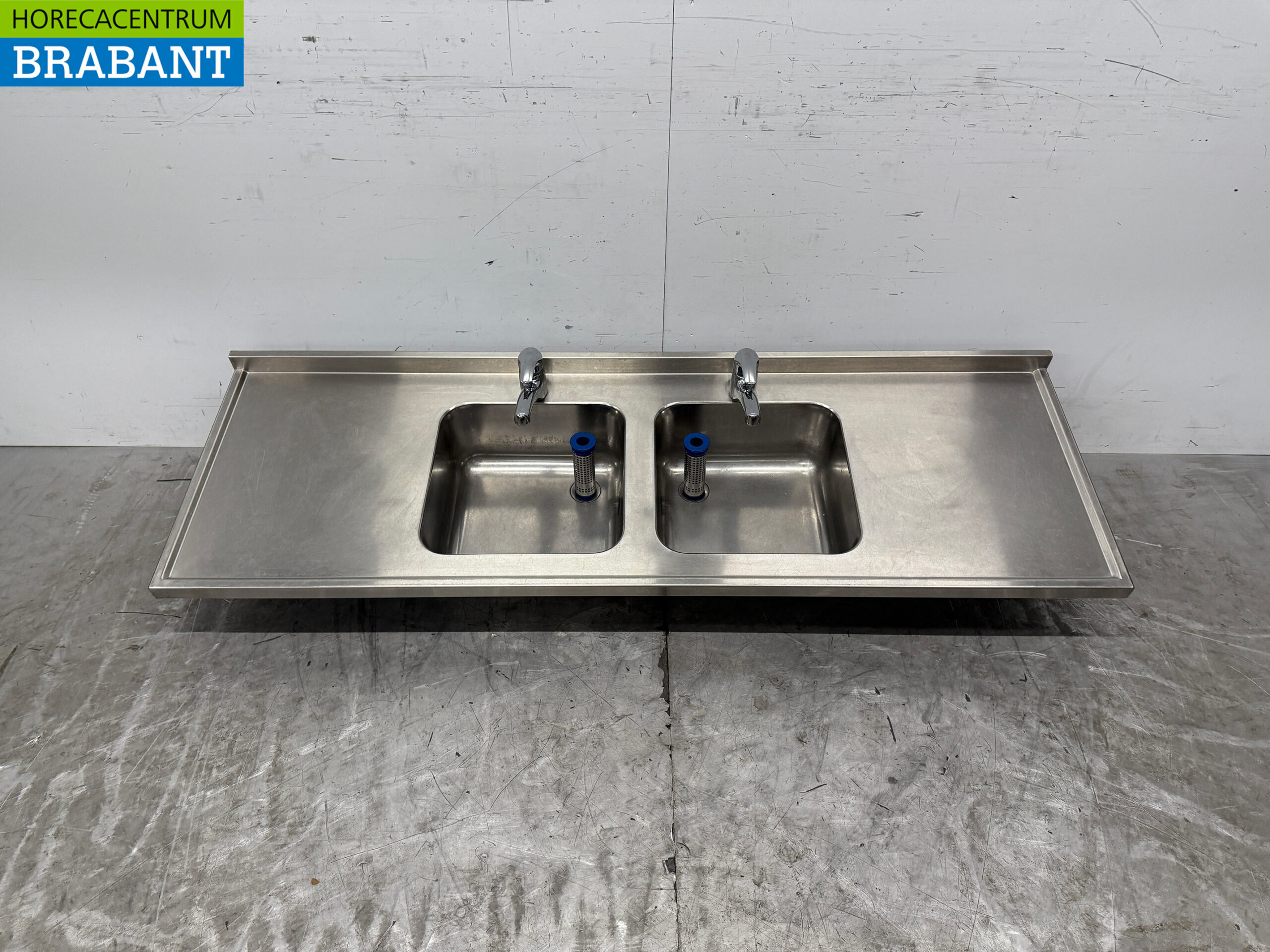 Bac à évier en acier inoxydable Double évier avec robinet 183 cm Restauration