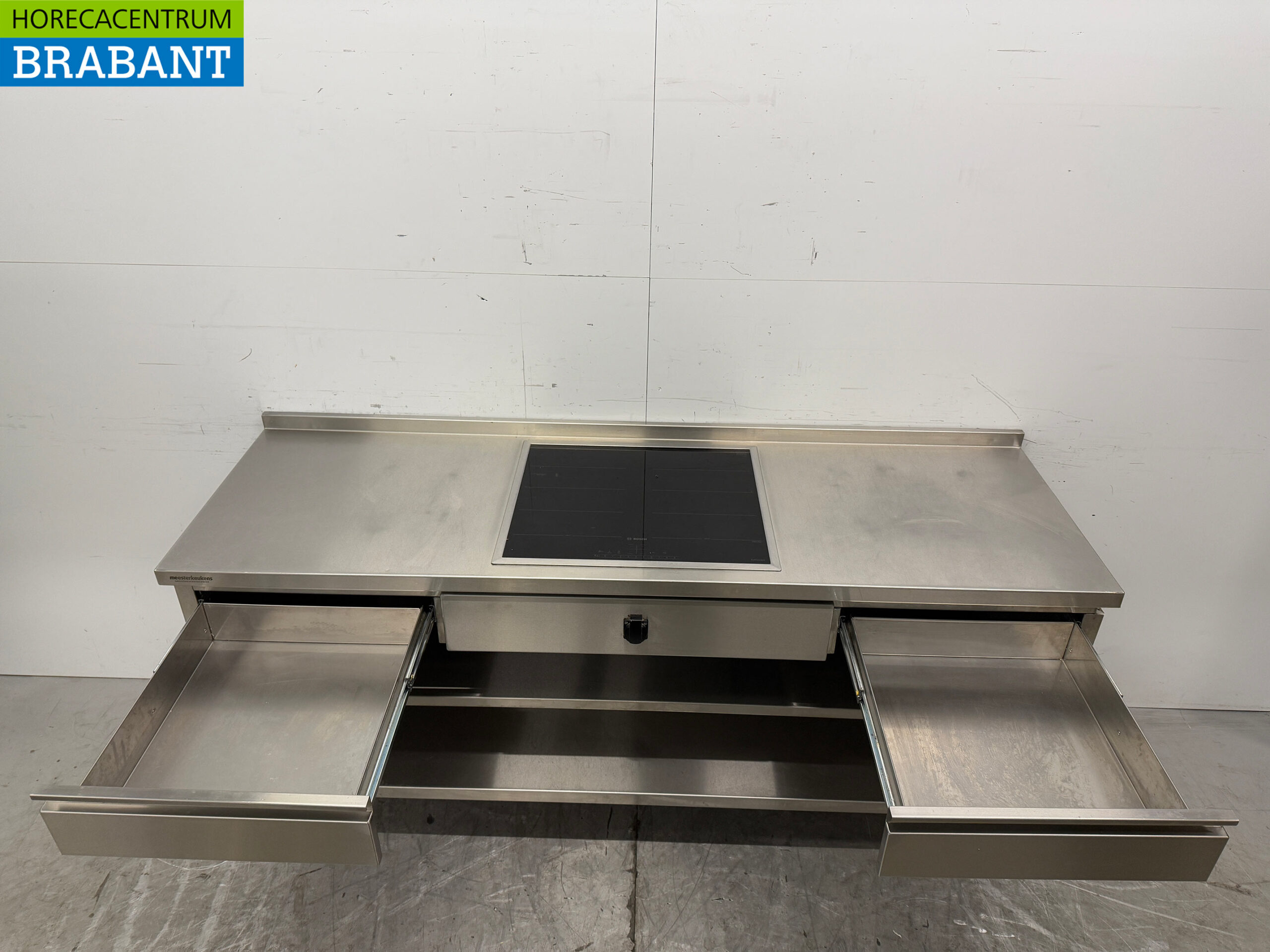 Table de travail en acier inoxydable avec plaque à induction intégrée 188 cm 400V Horeca – Image 5