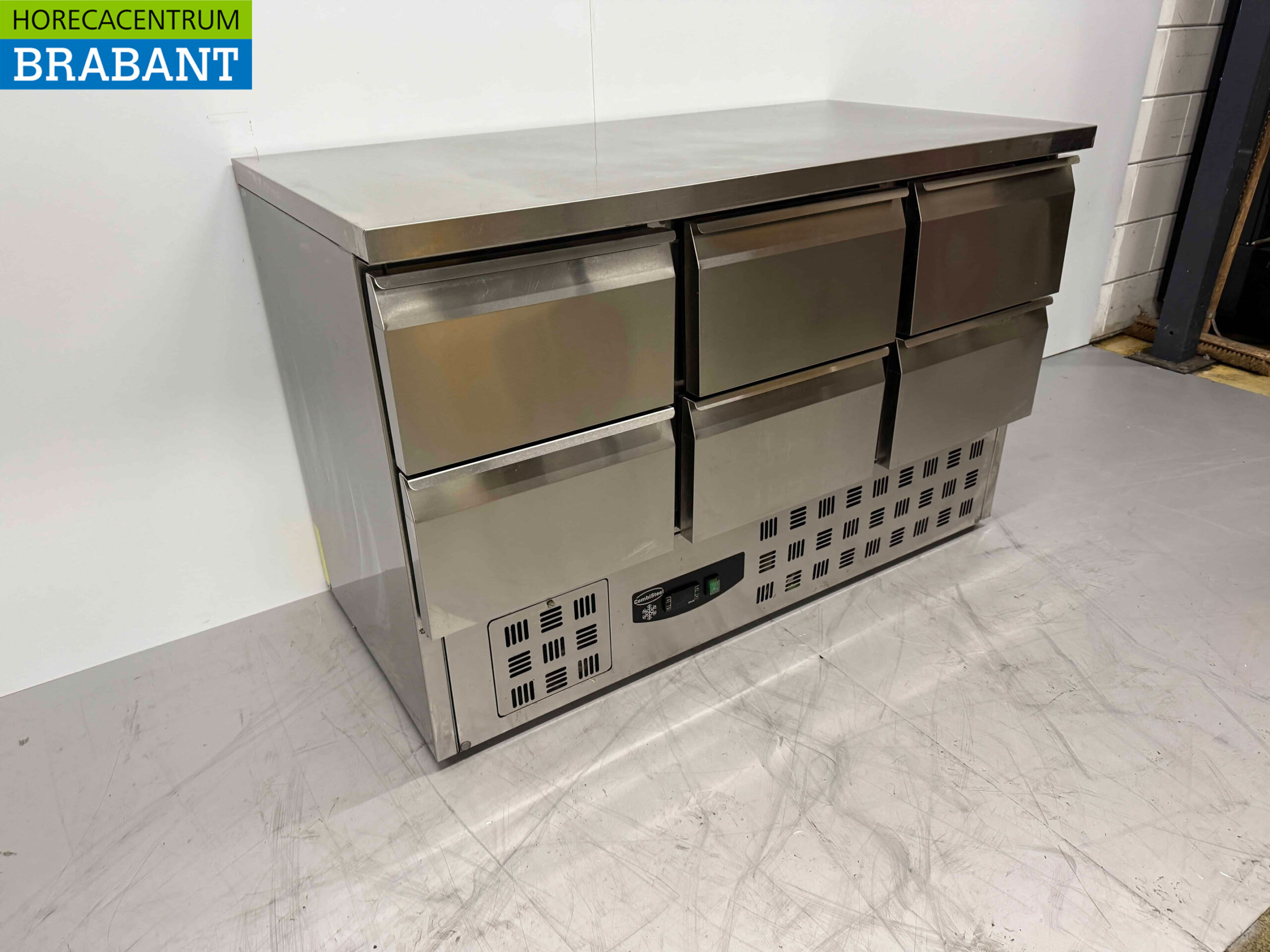 Établi réfrigéré Combisteel en acier inoxydable 6 tiroirs 137 cm 230V Horeca – Image 3