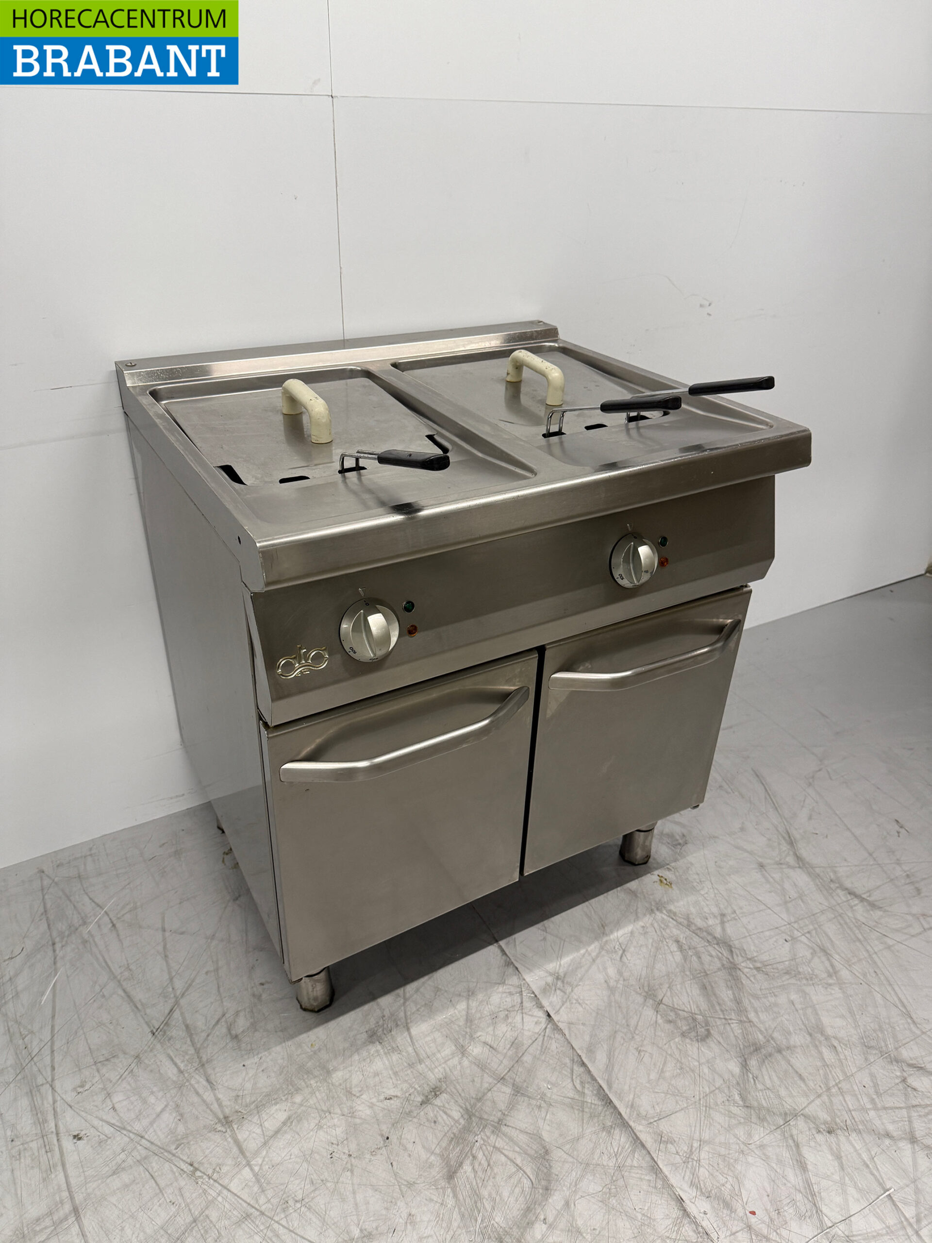 Friteuse double Ata en acier inoxydable 2 x 15 litres 400V Horeca – Image 3