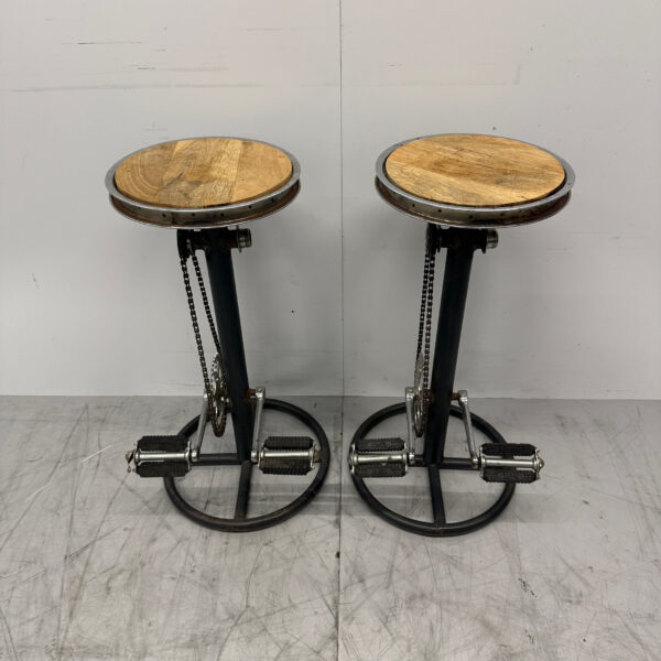Lot de 2 tabourets de bar en métal aspect bicyclette Restauration