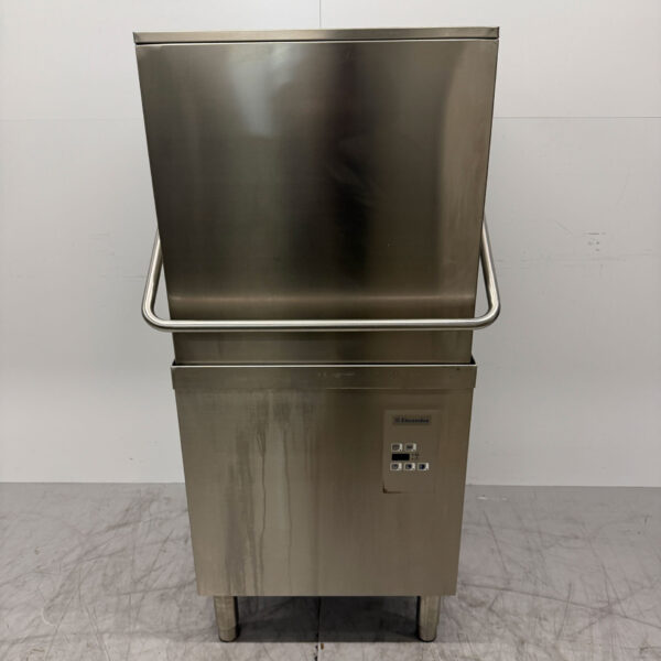 Lave-vaisselle à passage Zanussi en acier inoxydable avec 400V Horeca