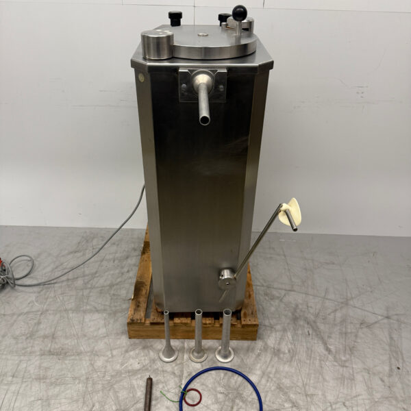 Baader Foodlogistik en acier inoxydable Remplisseur de saucisses 30 litres 400V Boucherie