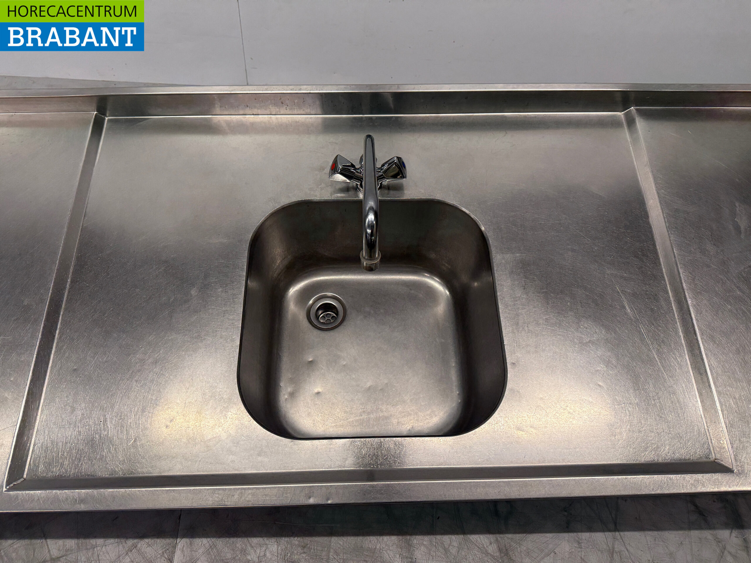 Evier en acier inoxydable Evier à poser avec robinet 449 x 70 cm Traiteur – Image 4