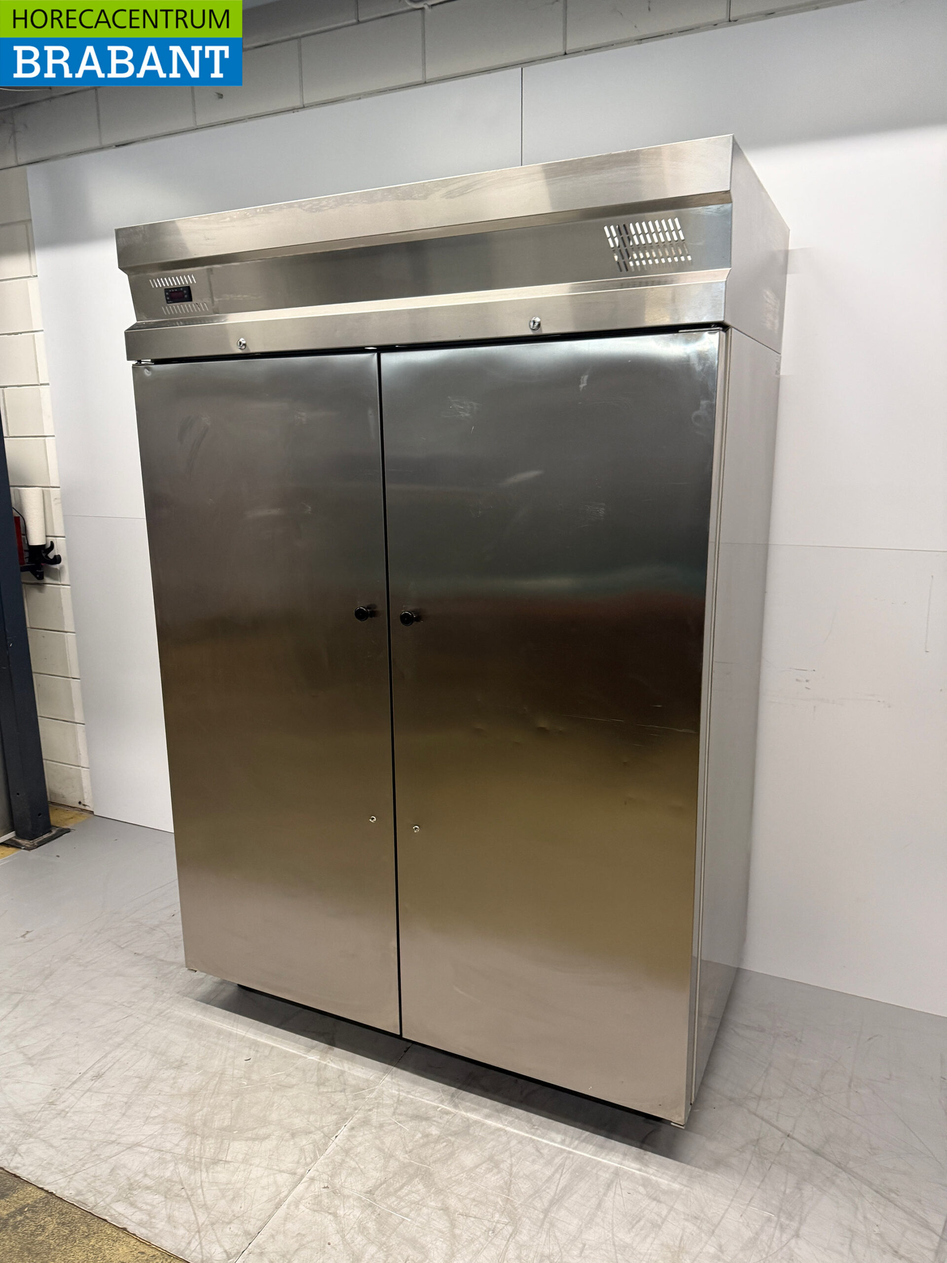 Réfrigérateur Inomak double porte en acier inoxydable 1450 litres 230V Horeca – Image 2