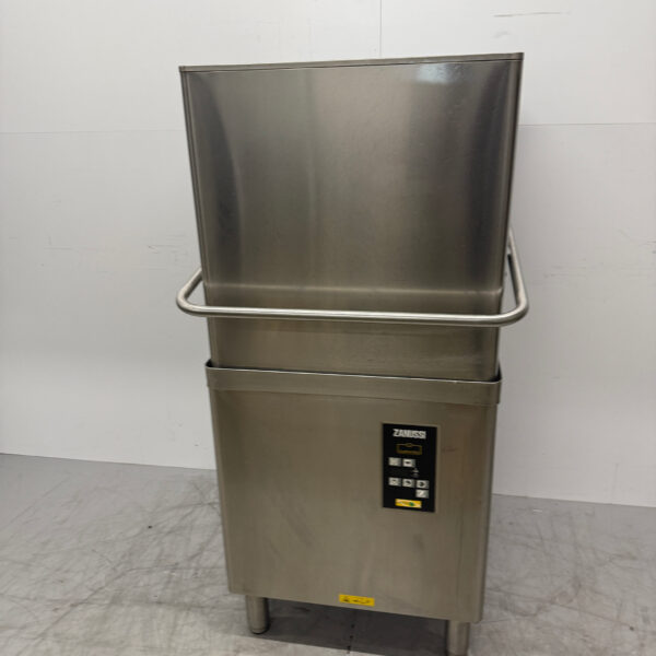 Lave-vaisselle coulissant Zanussi ZHTAI en acier inoxydable 400V Restauration