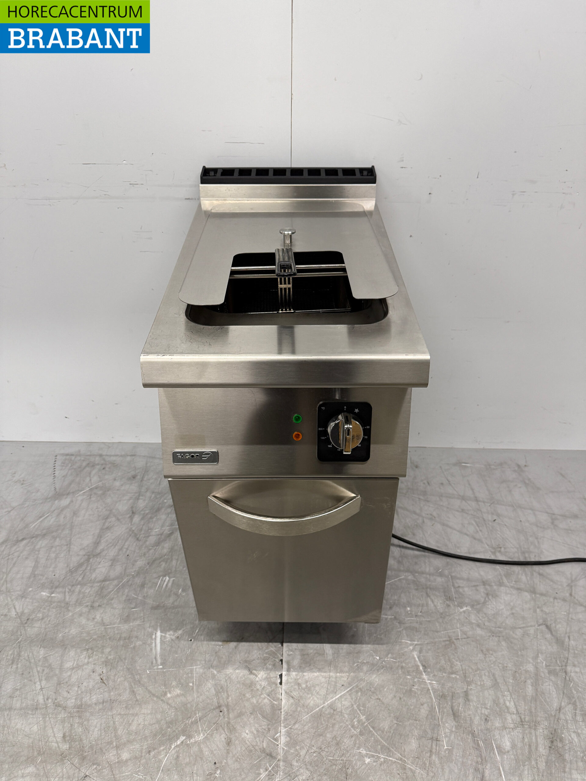 Friteuse Fagor en acier inoxydable 15 litres GAZ + 230V Horeca